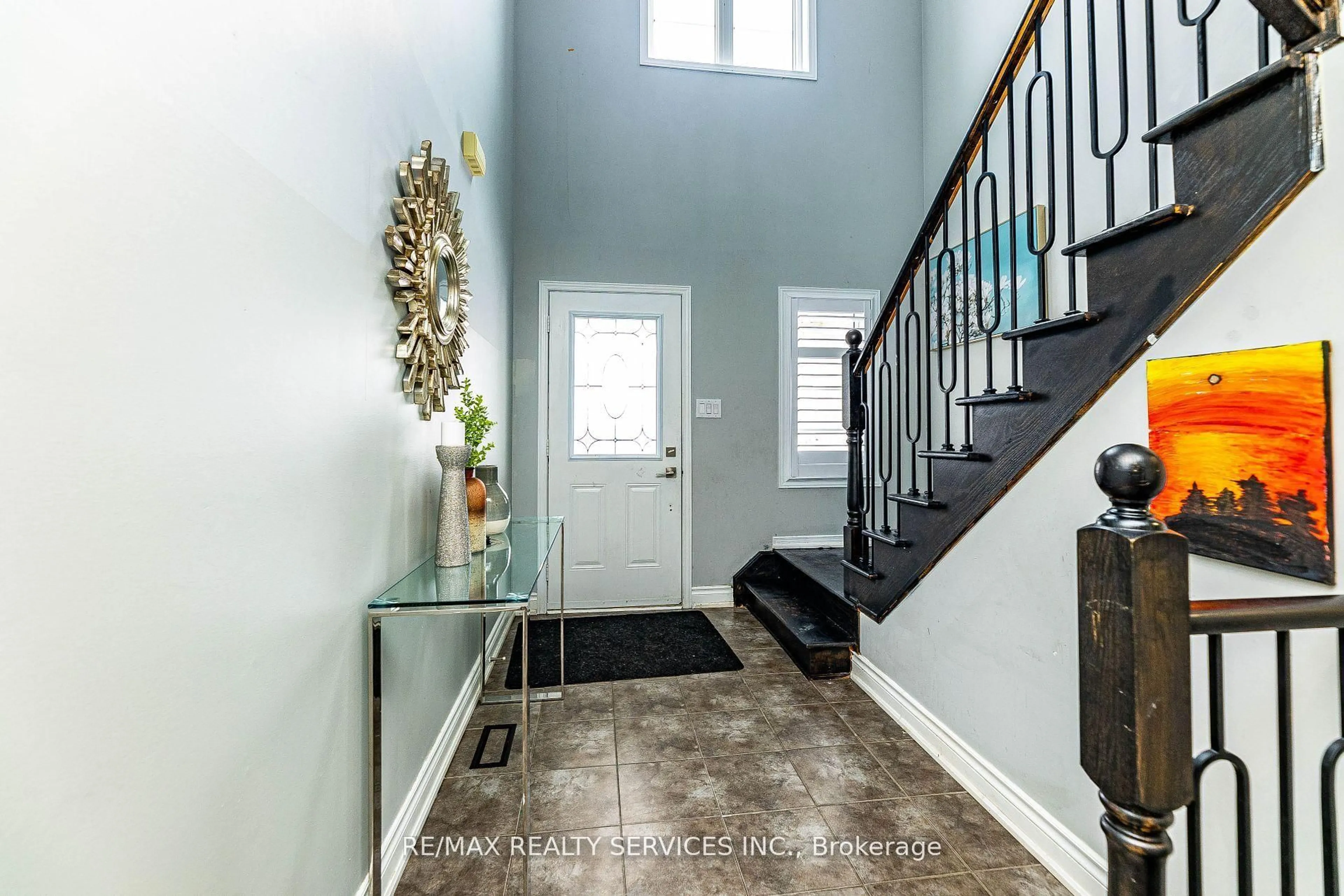 Indoor entryway for 153 Jonas Millway N/A, Whitchurch-Stouffville Ontario L4A 0M9