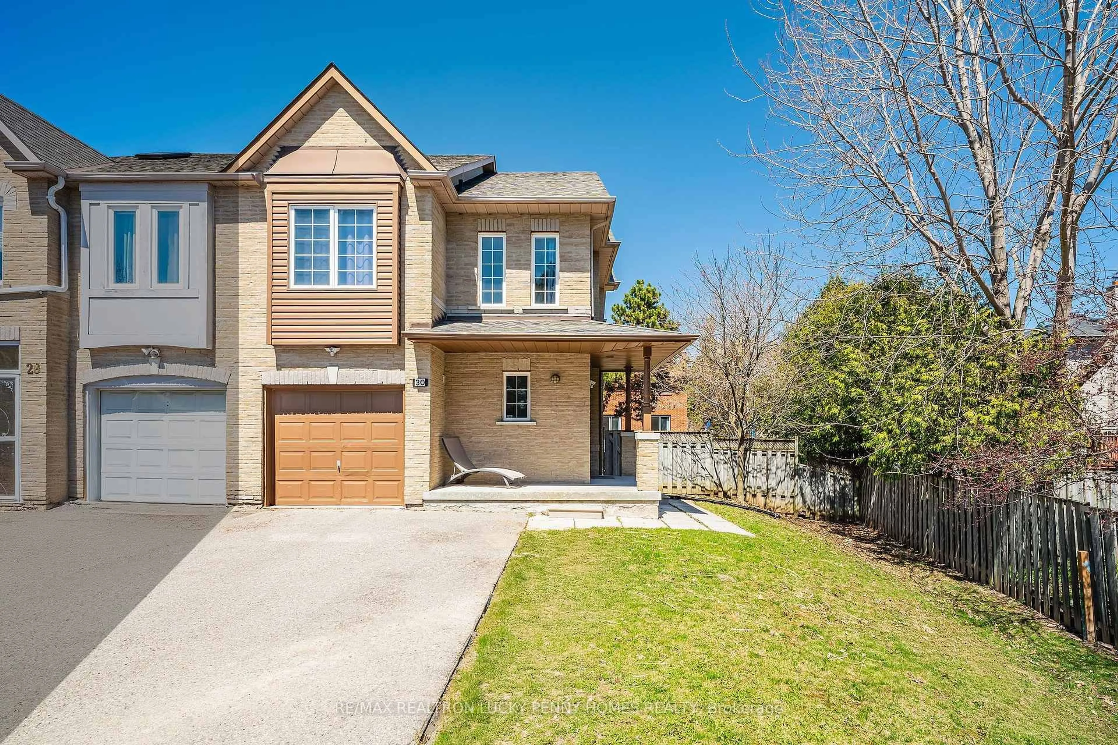 Home with brick exterior material, street for 30 Sunway Sq, Markham Ontario L3P 7X4