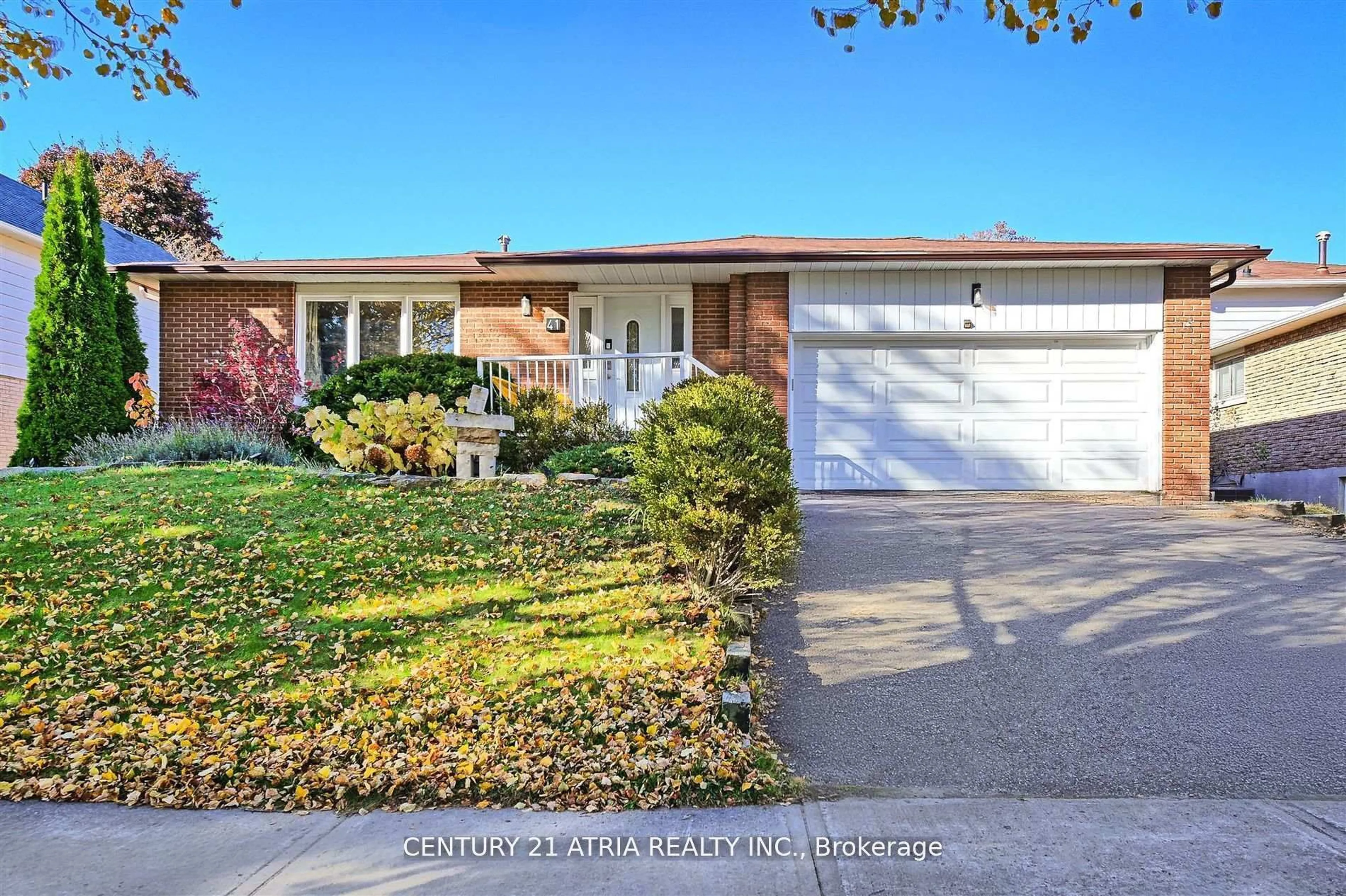 Home with brick exterior material, street for 41 Pringle Ave, Markham Ontario L3P 2P3