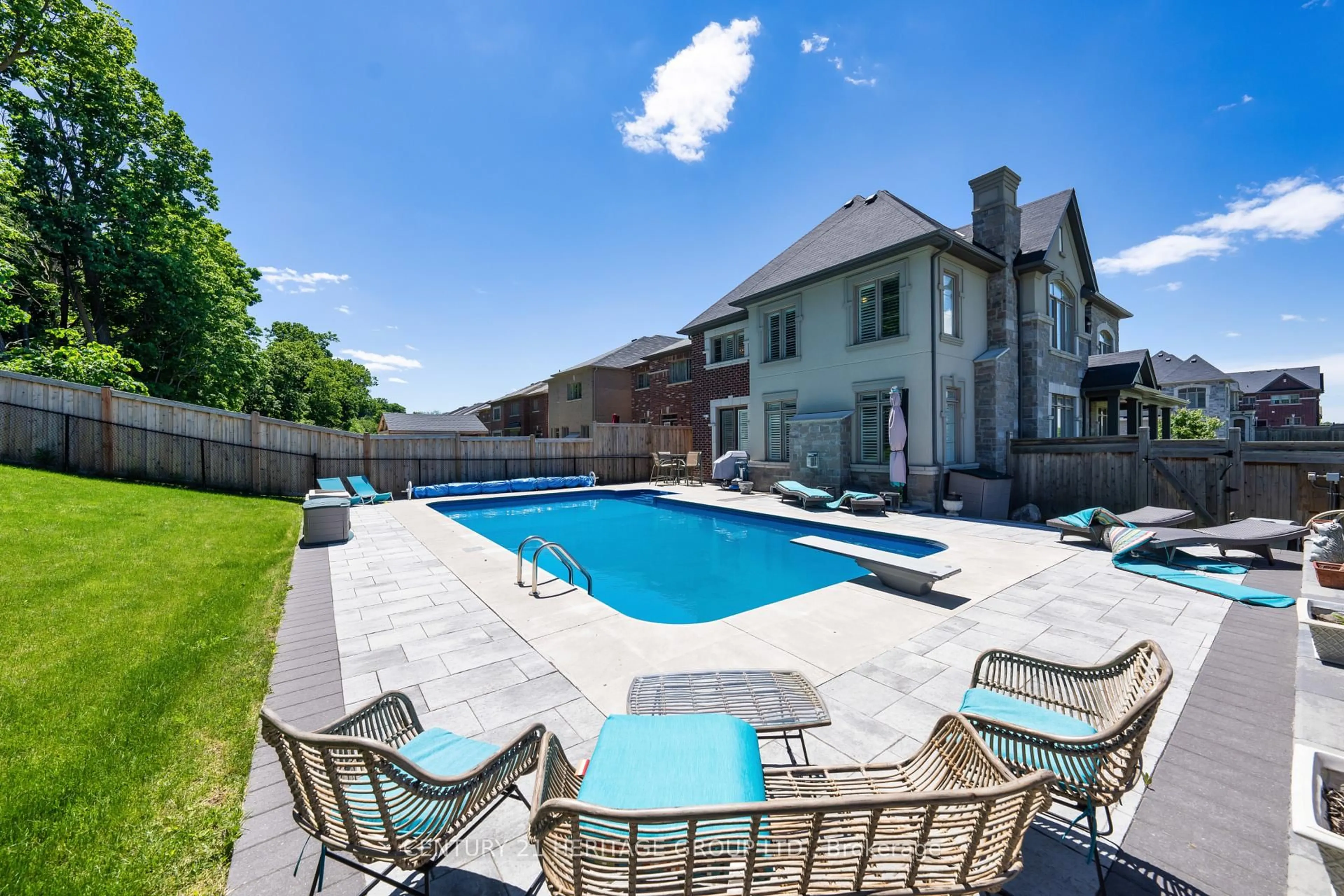 Unknown for 501 Mcgregor Farm Tr, Newmarket Ontario L3X 0H7