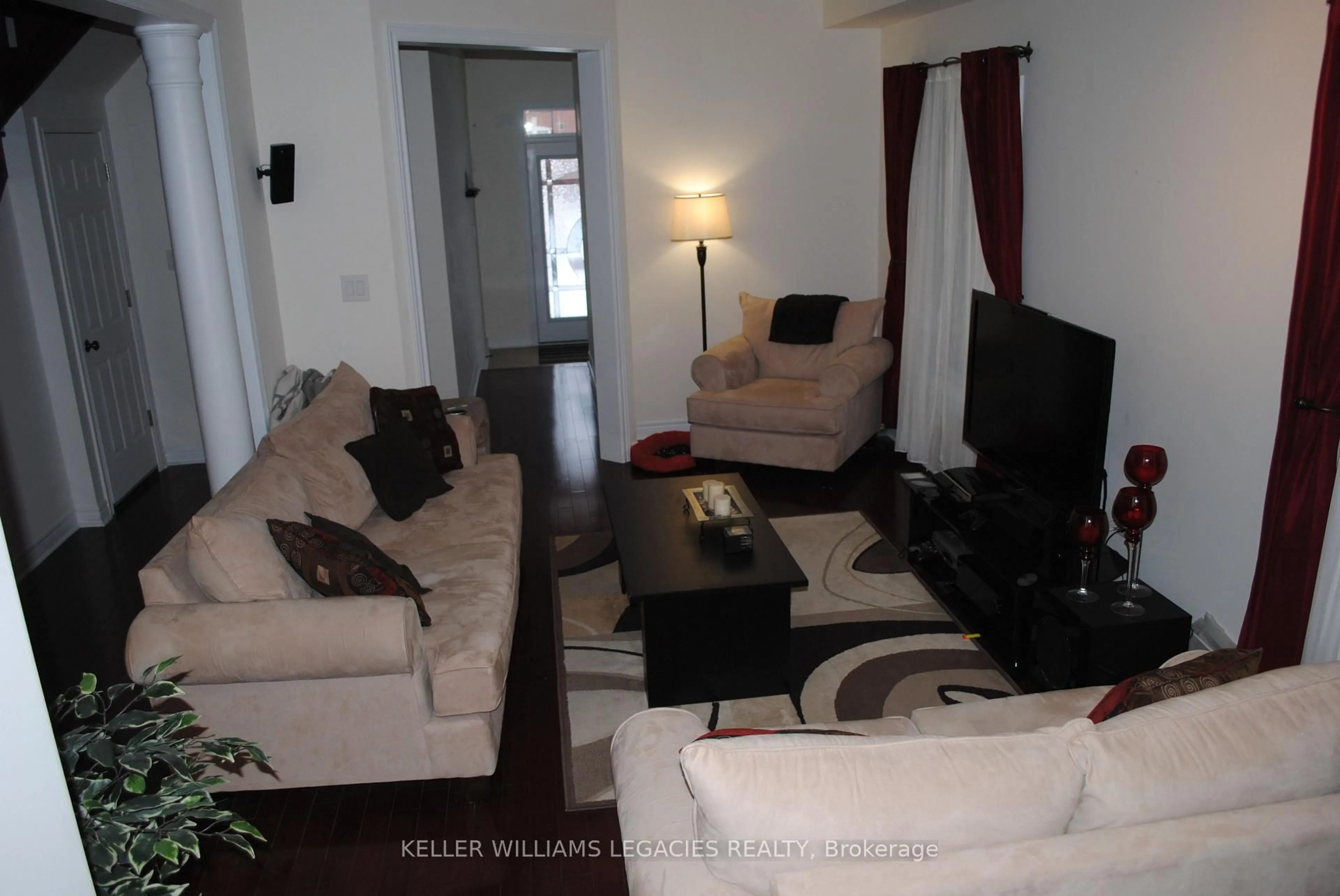 Living room with furniture, unknown for 107 Paperbark Ave, Vaughan Ontario L6A 0Y2