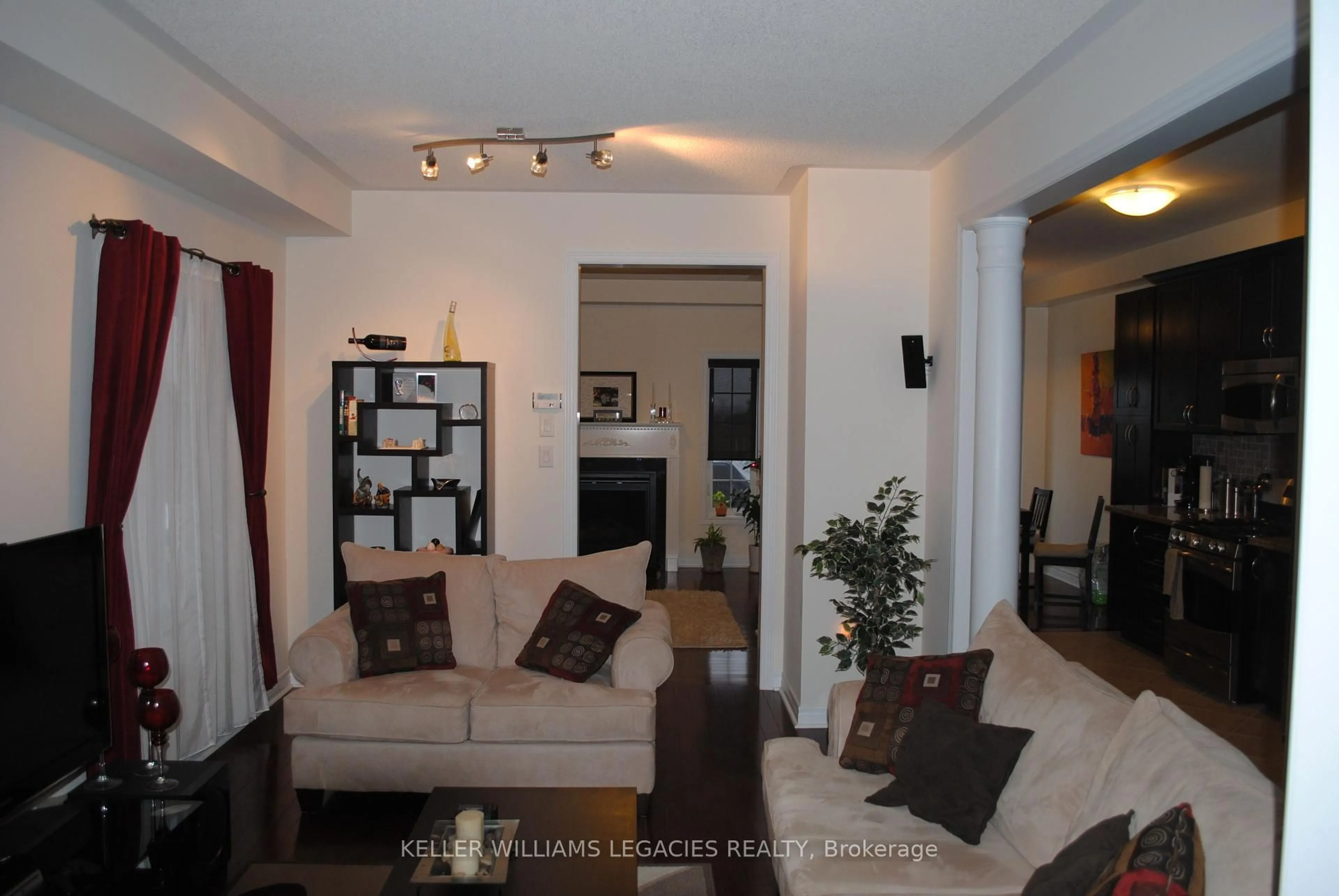 Living room with furniture, unknown for 107 Paperbark Ave, Vaughan Ontario L6A 0Y2
