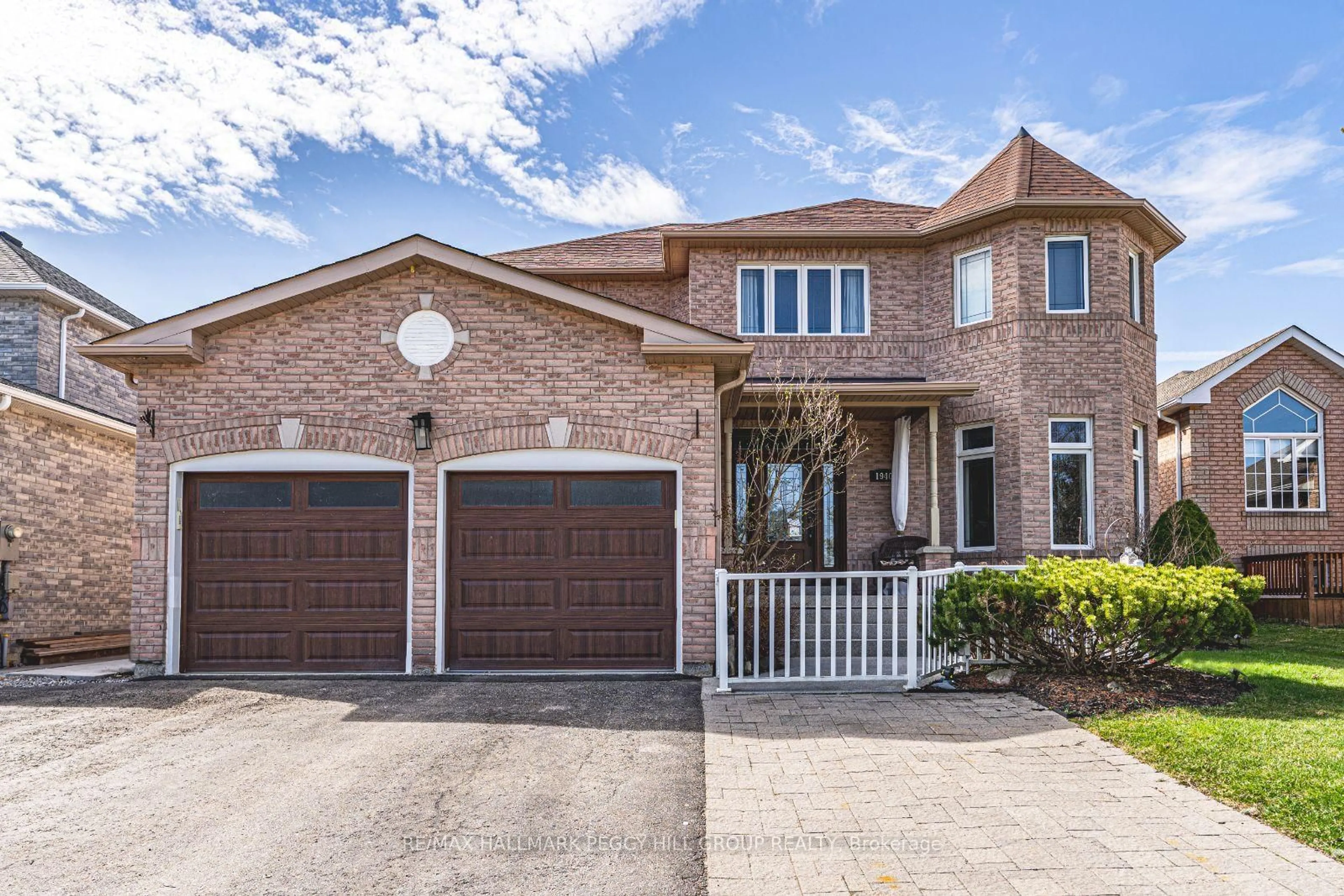 Home with brick exterior material, street for 1940 Webster Blvd, Innisfil Ontario L9S 2A5