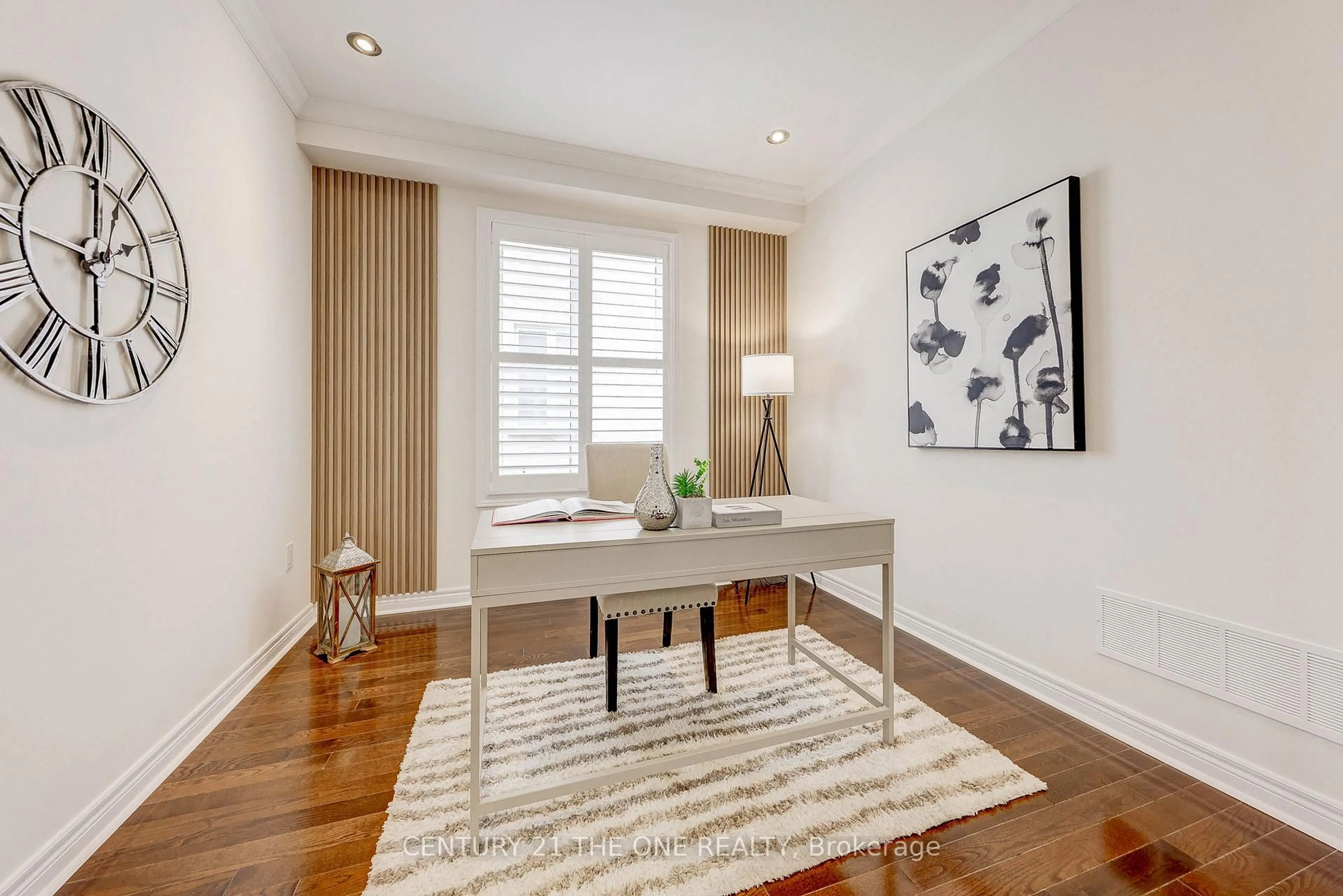 A pic of a room for 97 Roy Harper Ave, Aurora Ontario L4G 0V5