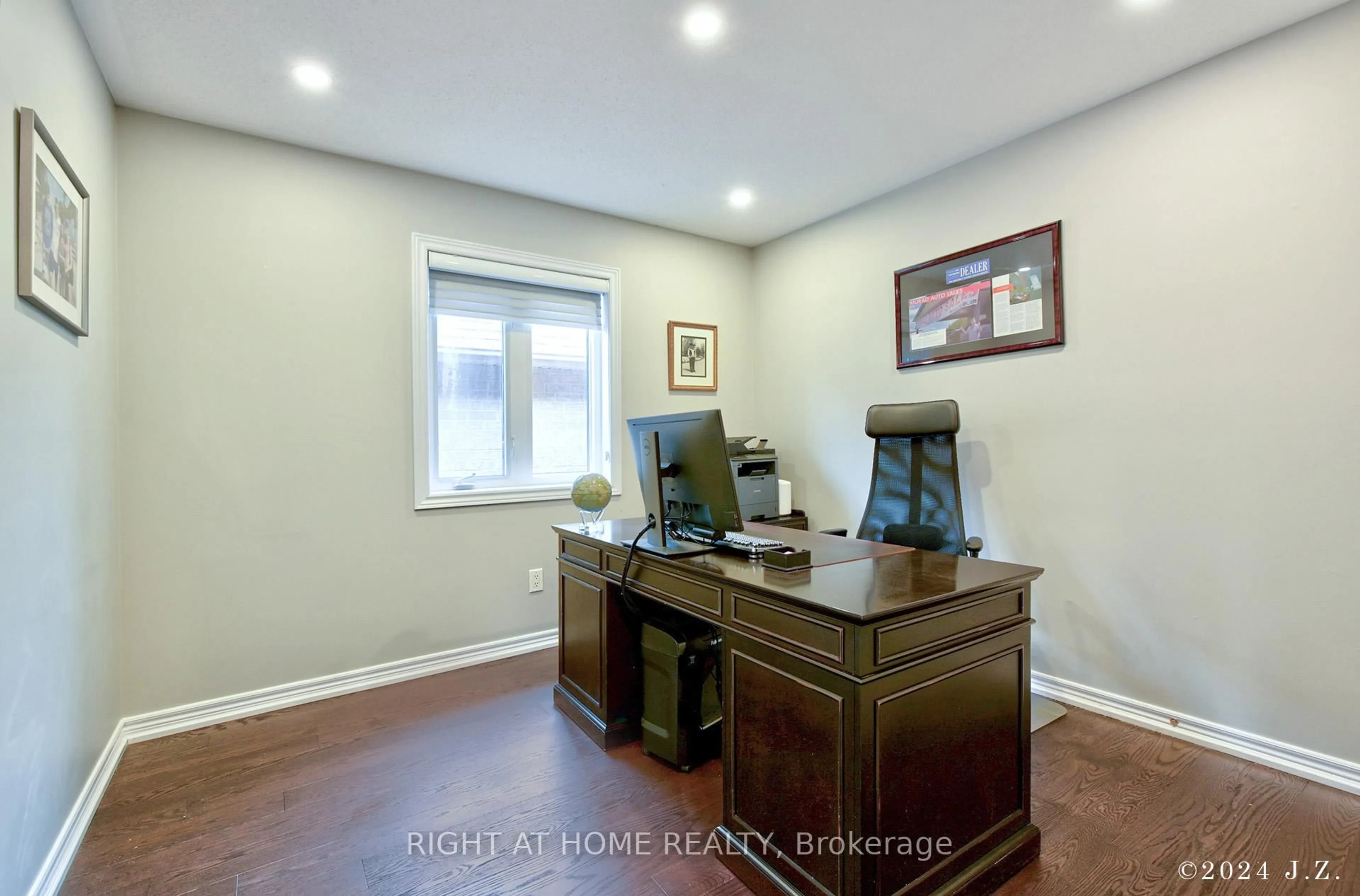 A pic of a room for 19 Cabernet Rd, Vaughan Ontario L4J 8X6