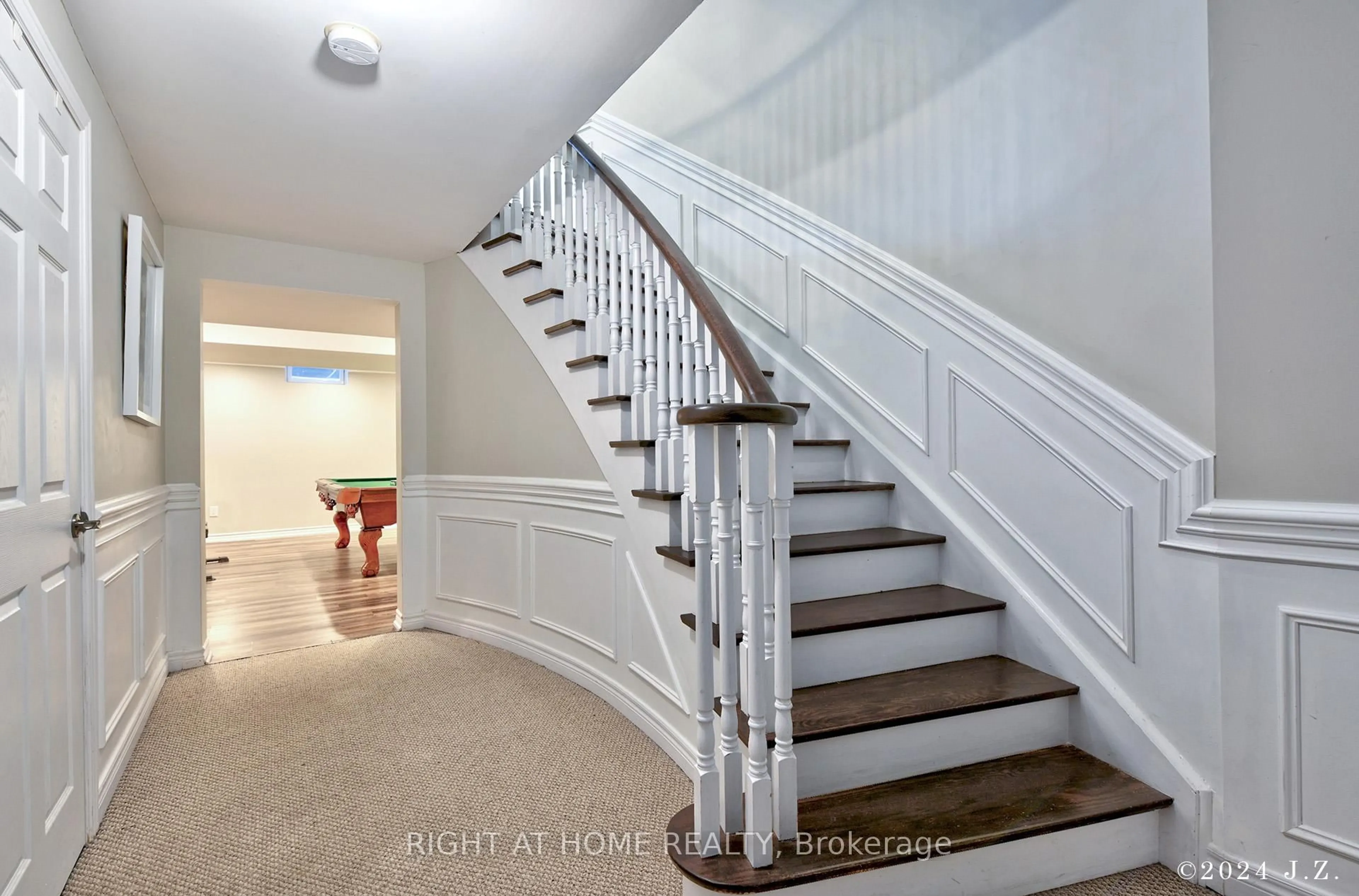 Stairs for 19 Cabernet Rd, Vaughan Ontario L4J 8X6