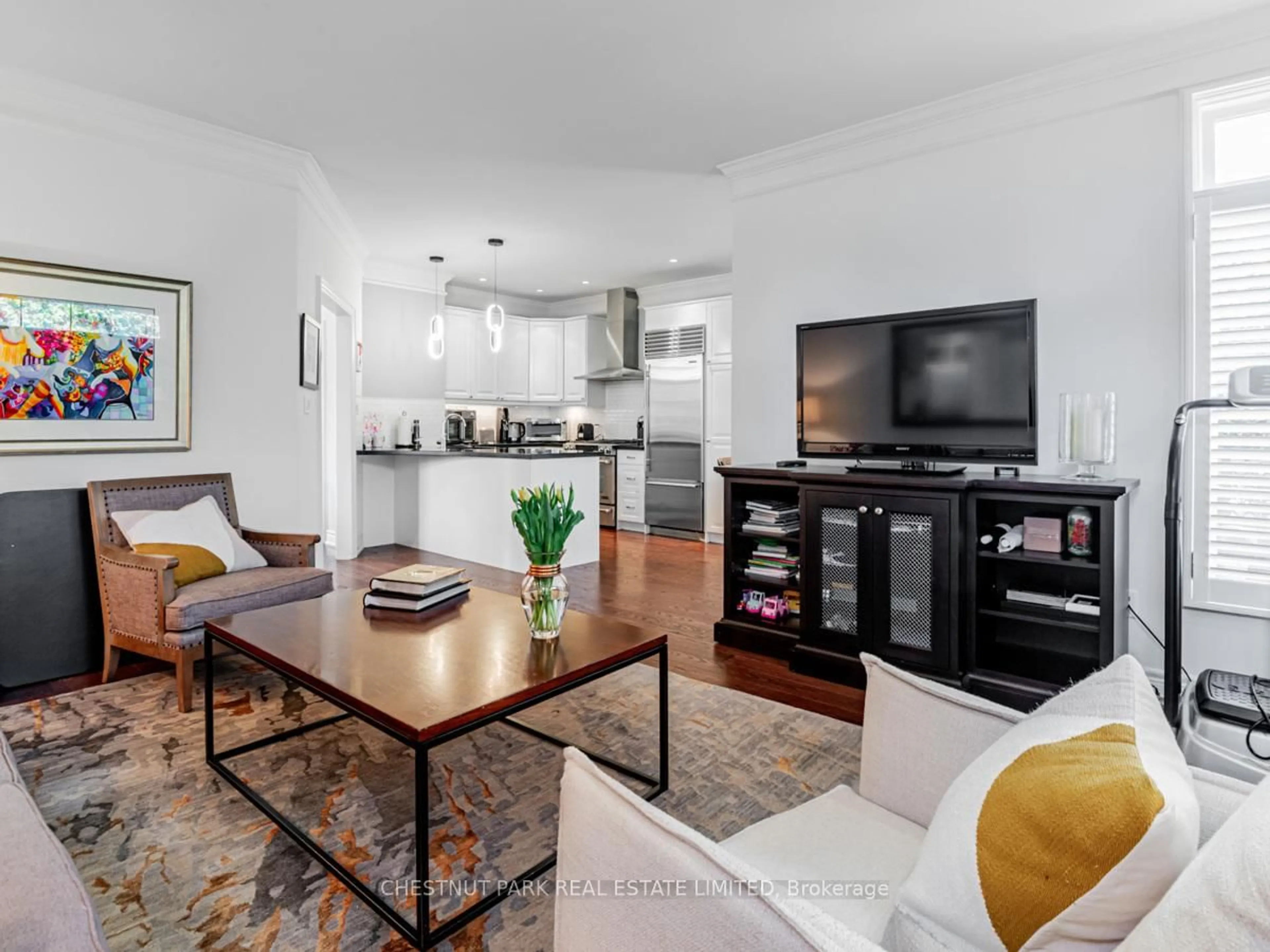 Living room with furniture, unknown for 86 Forest Lane Dr, Vaughan Ontario L4J 3N8