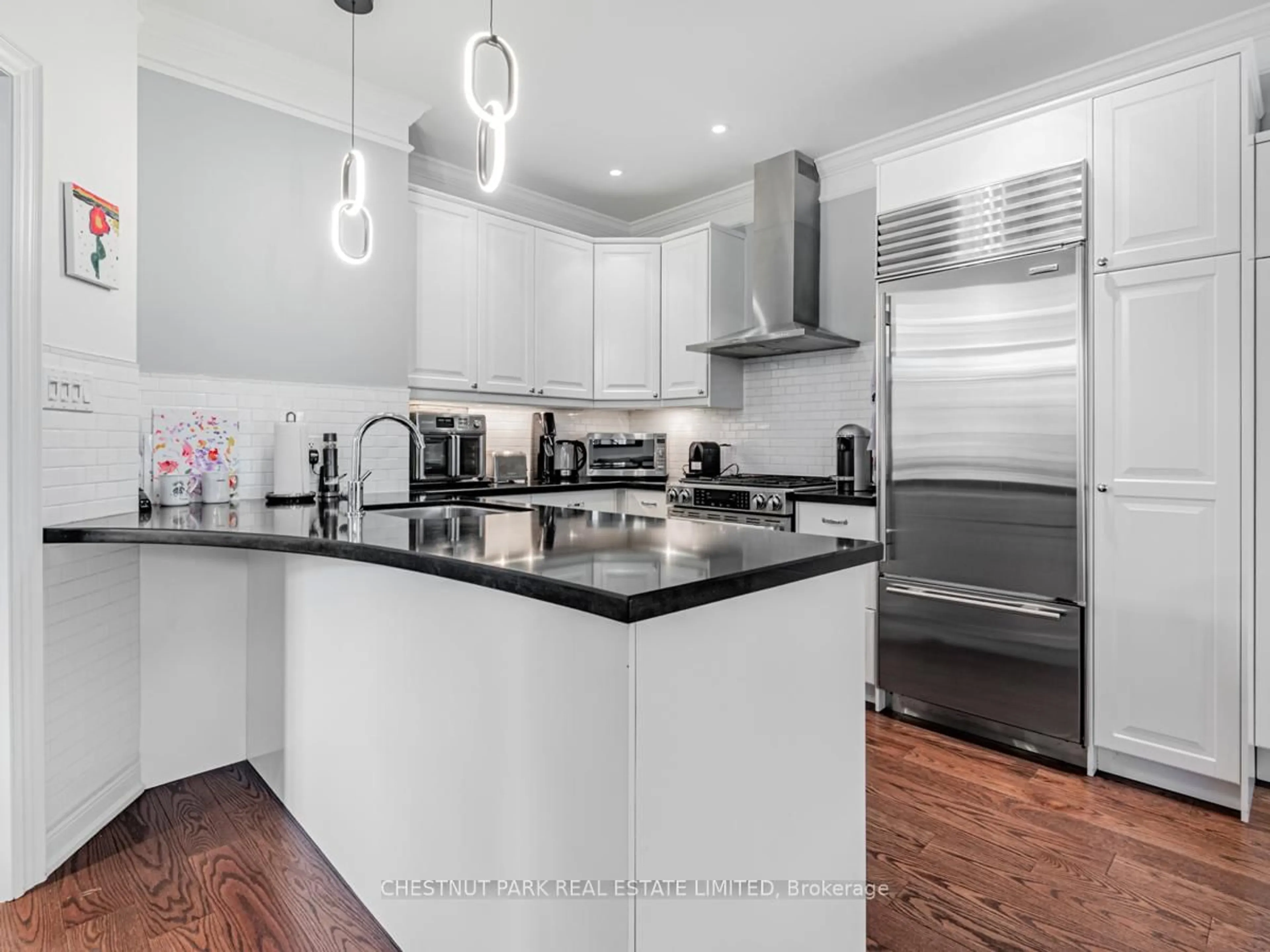 Contemporary kitchen, ceramic/tile floor for 86 Forest Lane Dr, Vaughan Ontario L4J 3N8