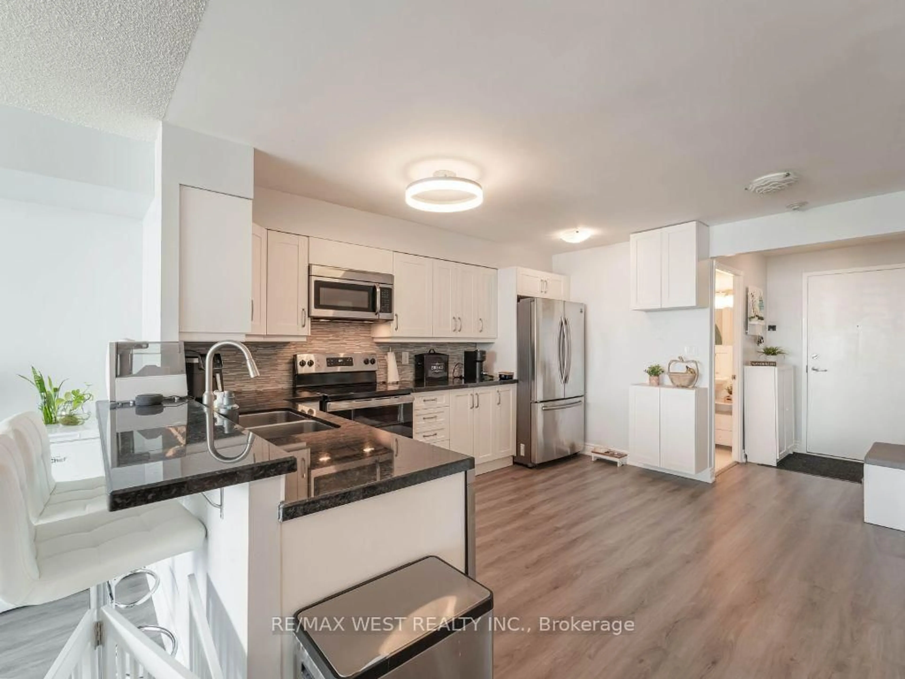 Open concept kitchen, unknown for 850 Steeles Ave #1001, Vaughan Ontario L4J 8E7