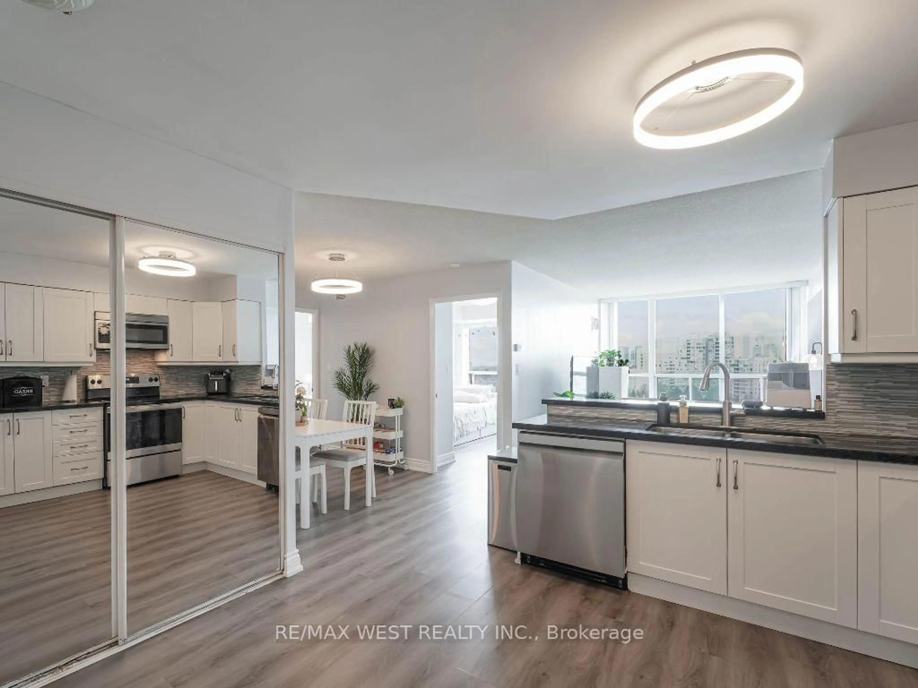 Open concept kitchen, unknown for 850 Steeles Ave #1001, Vaughan Ontario L4J 8E7