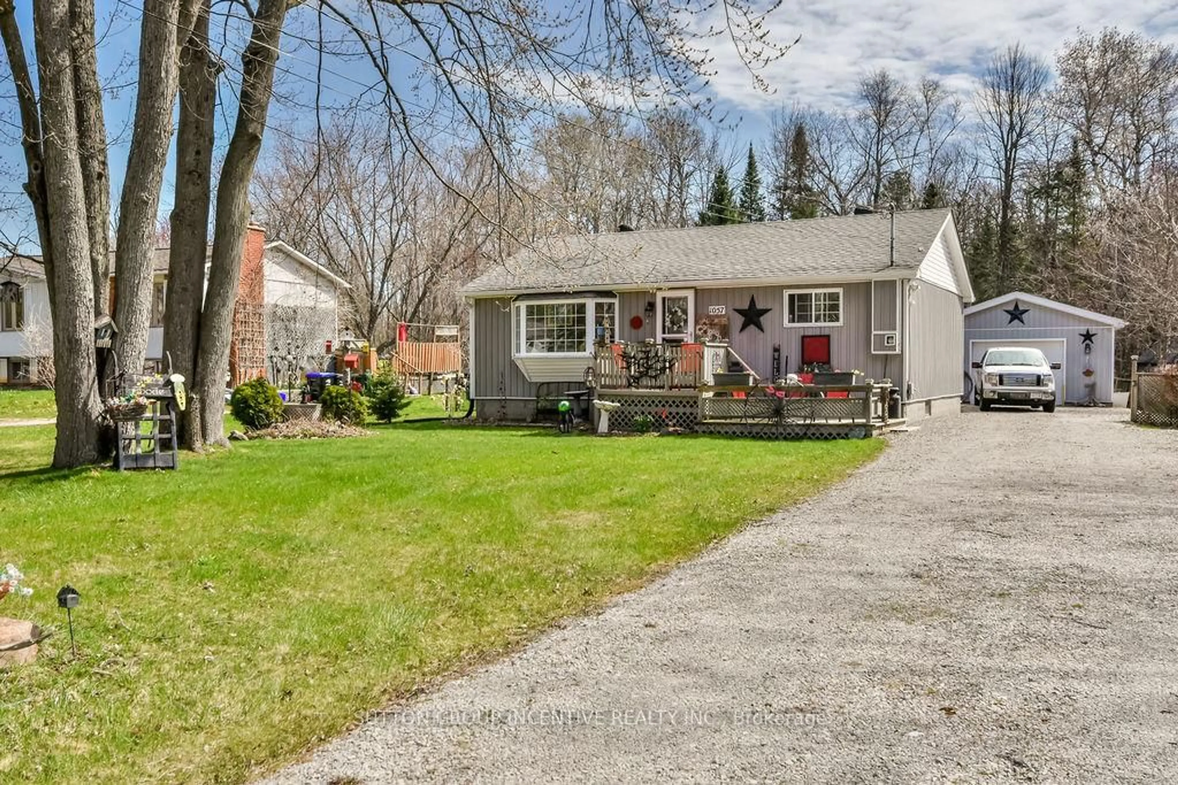 Unknown for 1057 Ferrier Ave, Innisfil Ontario L0L 1W0