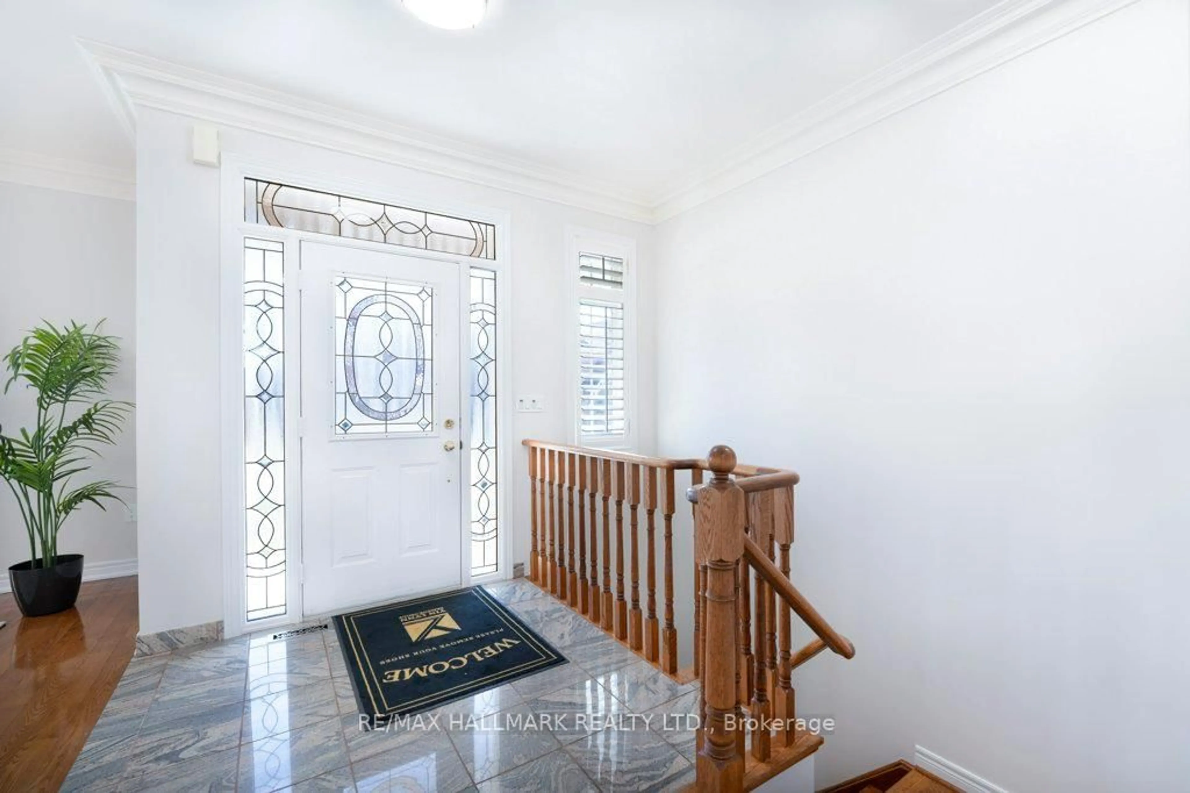 Indoor foyer for 24 Harper Hill Rd, Markham Ontario L6C 3B4
