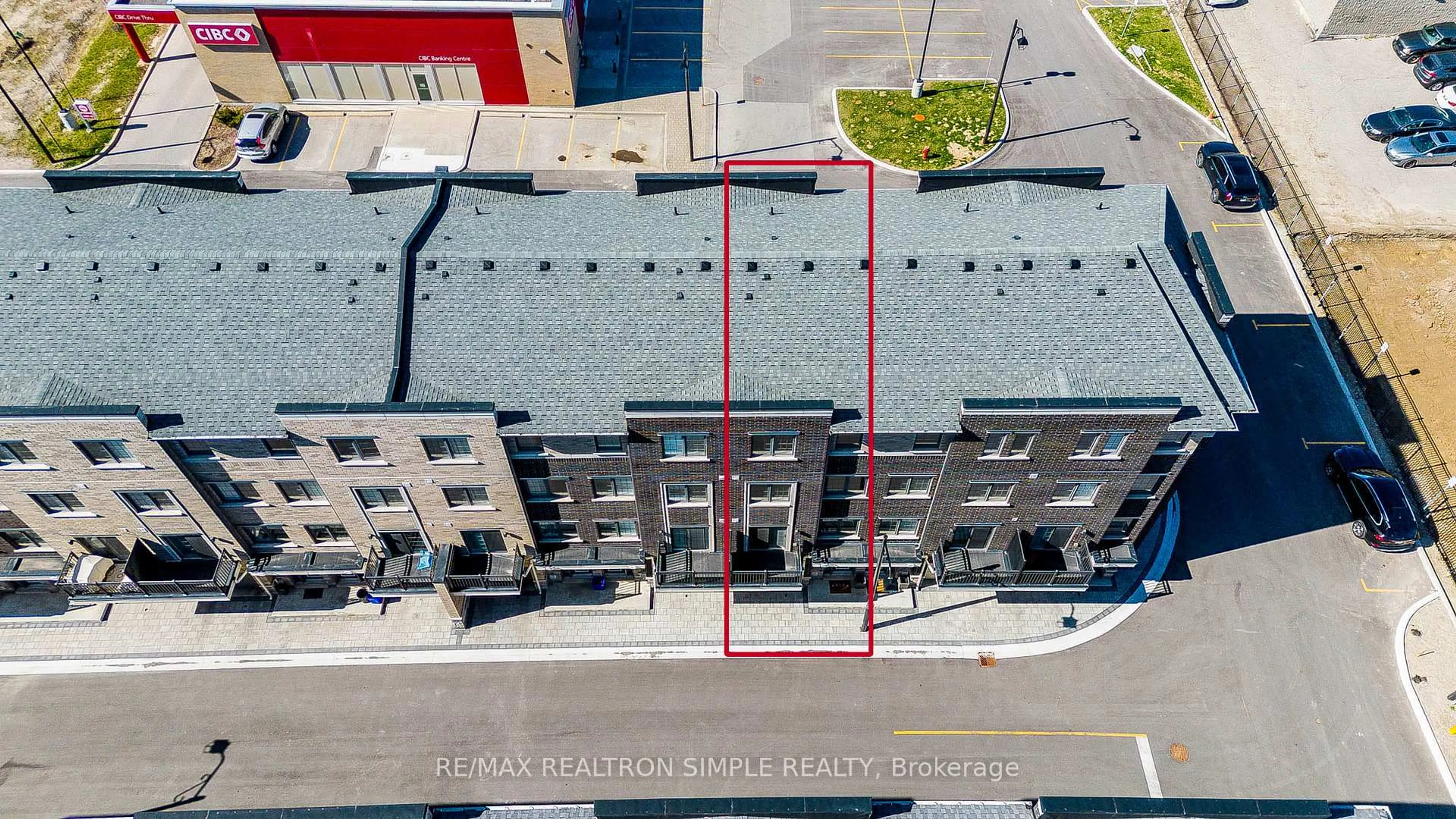 A pic from outside/outdoor area/front of a property/back of a property/a pic from drone, building for 20 Maybank Lane, Whitchurch-Stouffville Ontario L4A 4X7