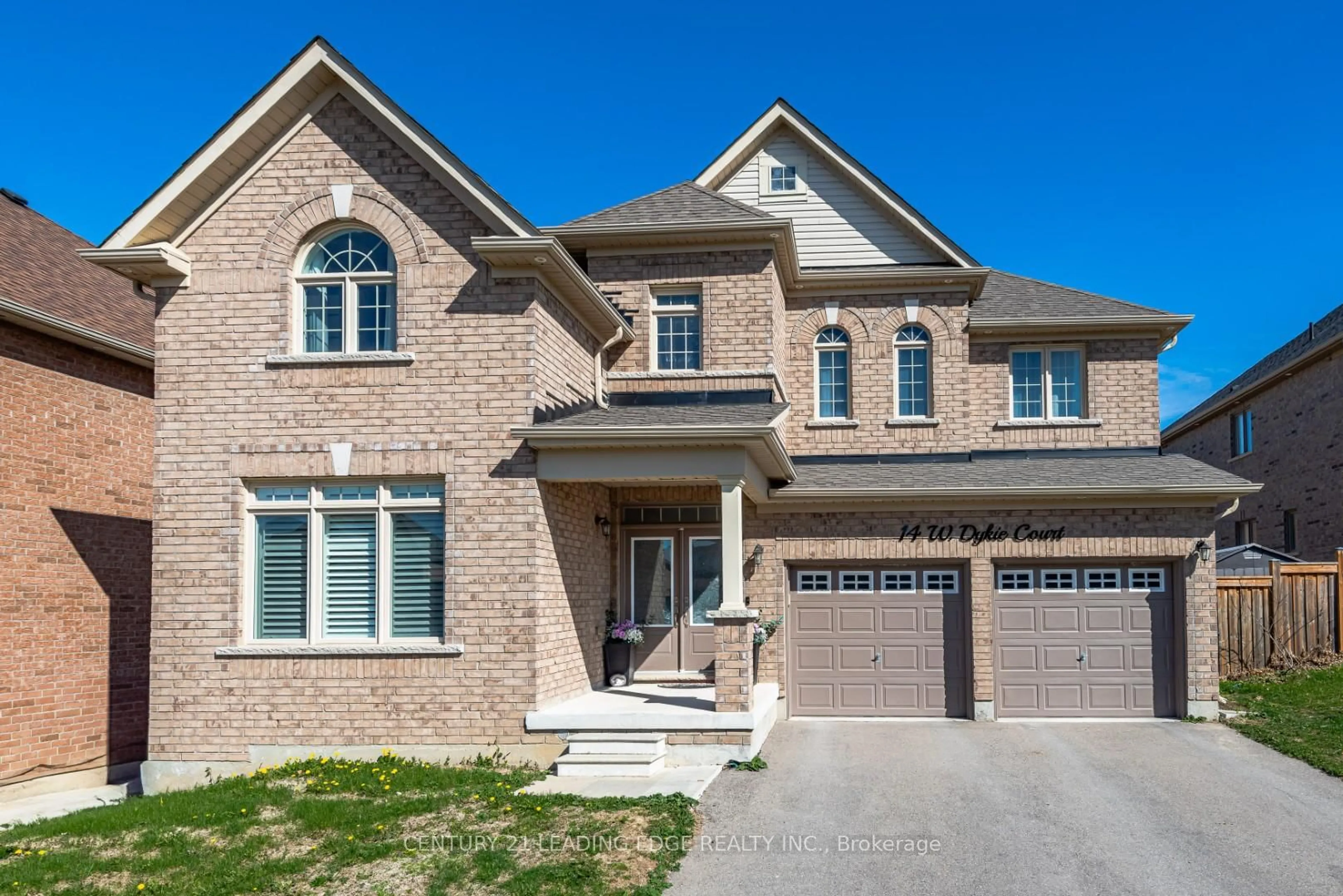 Home with brick exterior material, street for 14 W Dykie Crt, Bradford West Gwillimbury Ontario L3Z 0Y1