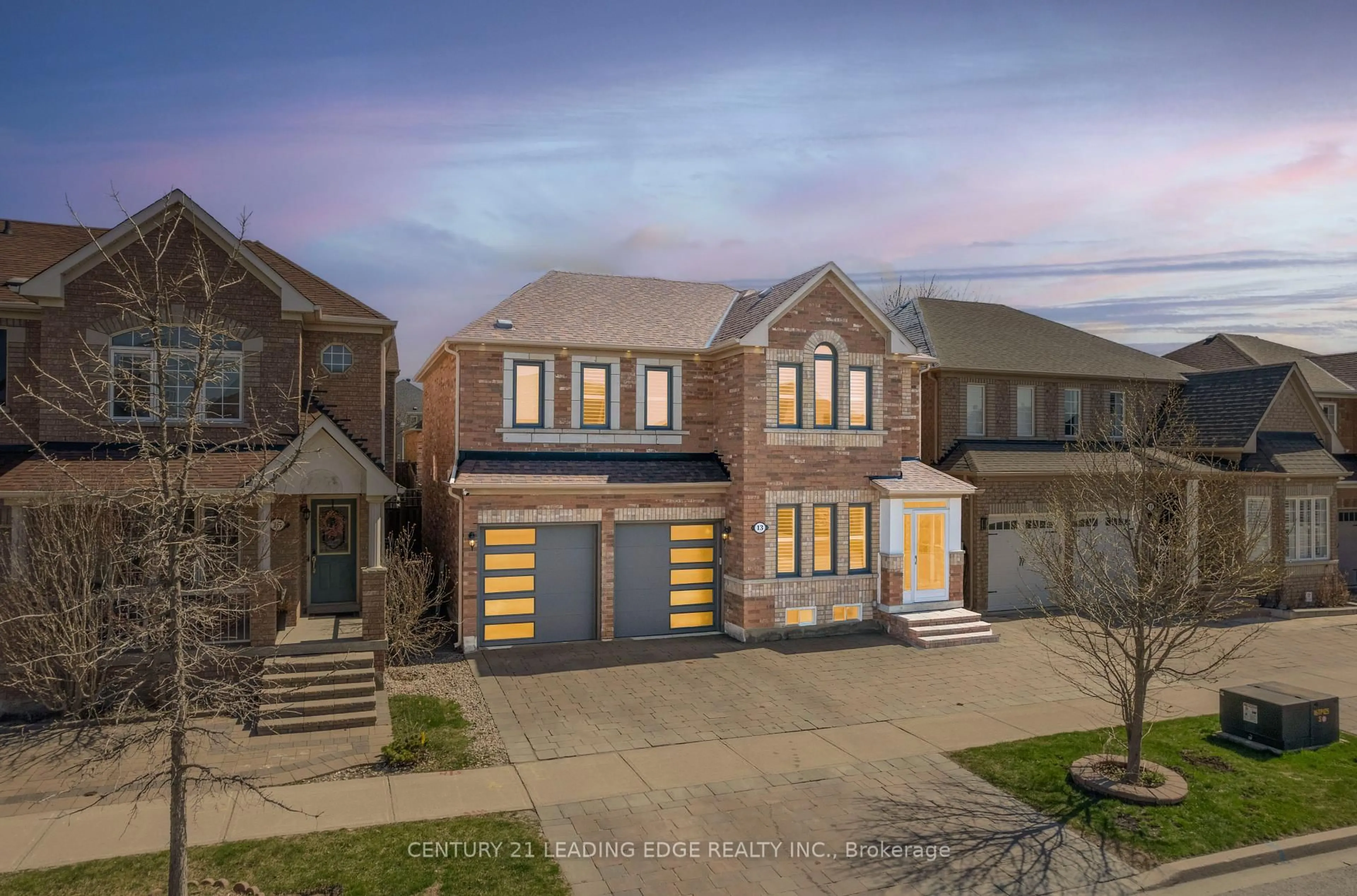 A pic from outside/outdoor area/front of a property/back of a property/a pic from drone, street for 13 WILLIAM GRANT Rd, Markham Ontario L6E 1R8