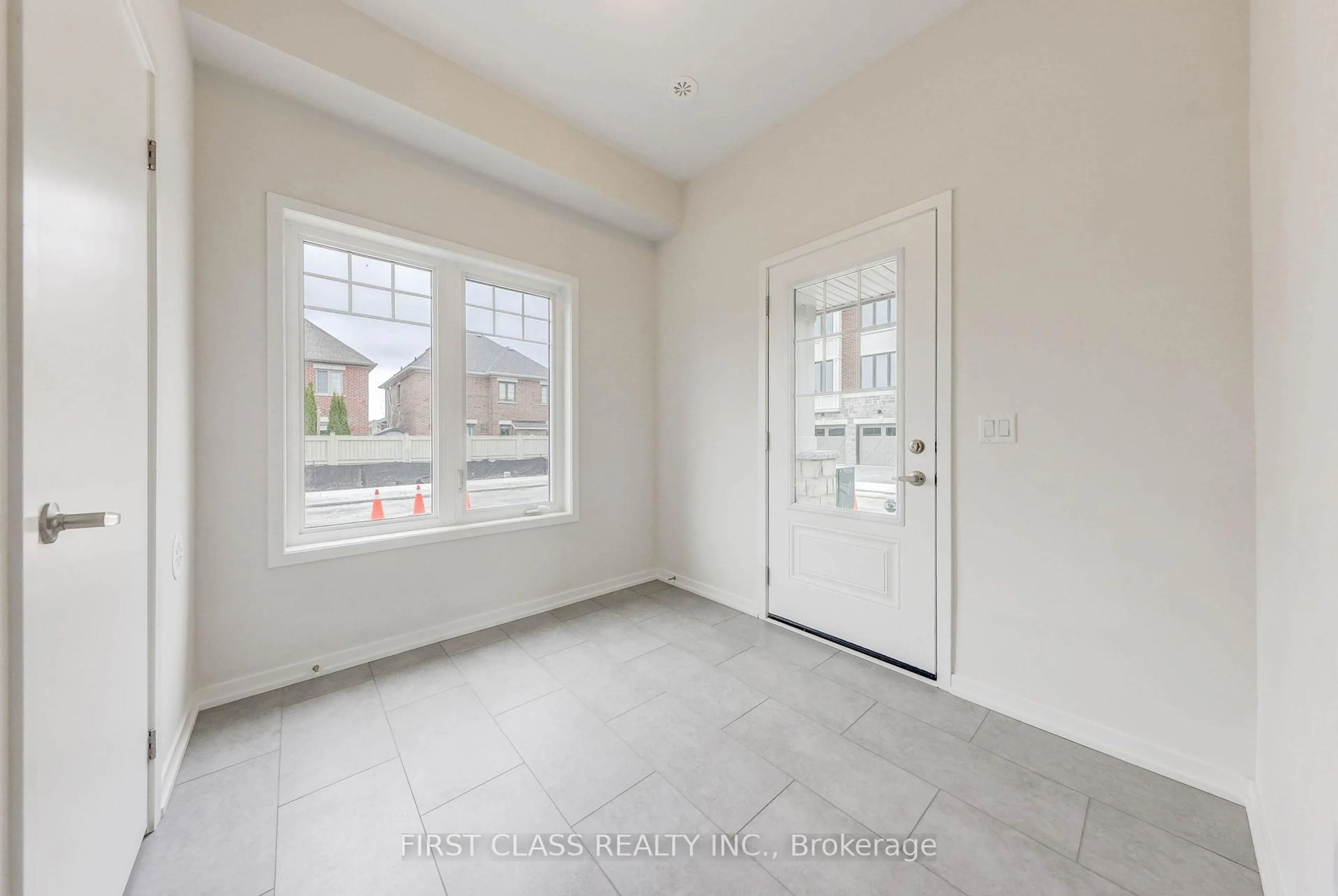 Indoor entryway for 23 Pierre Berton Blvd, Vaughan Ontario L4H 4V2
