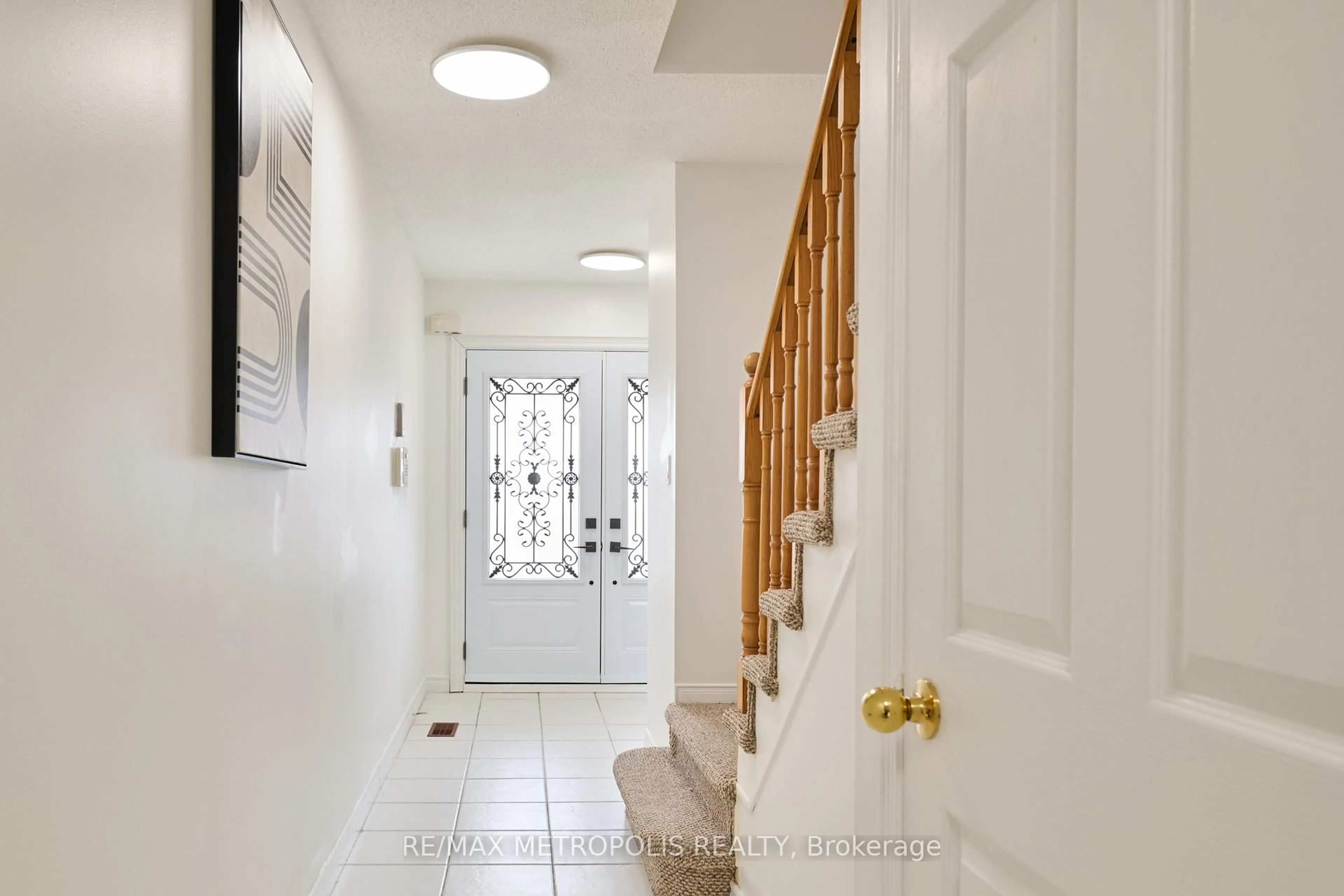 Indoor entryway for 87 Billingsley Cres, Markham Ontario L3S 4P5