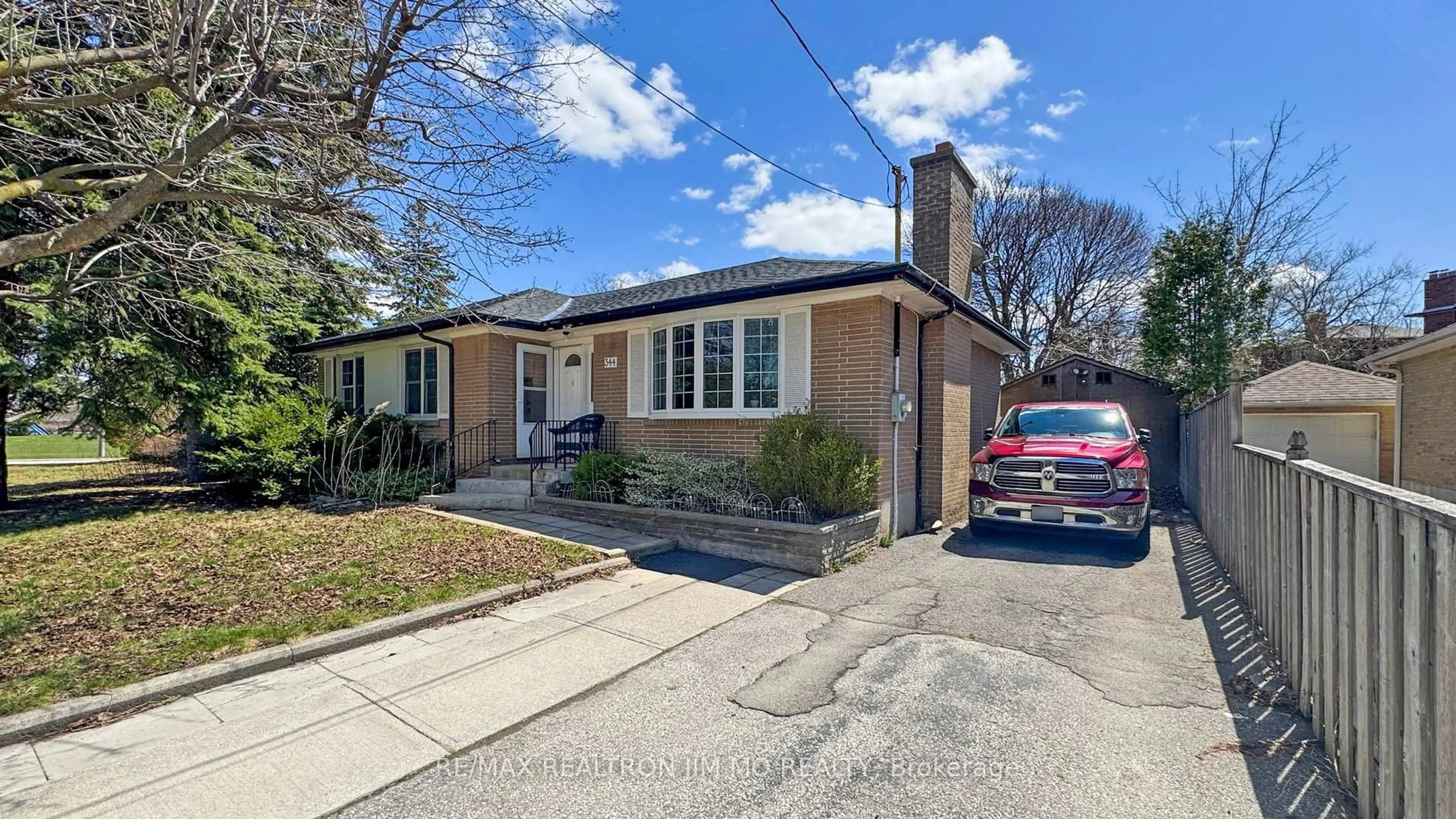 Home with brick exterior material, street for 344 Paliser Cres, Richmond Hill Ontario L4C 1R8