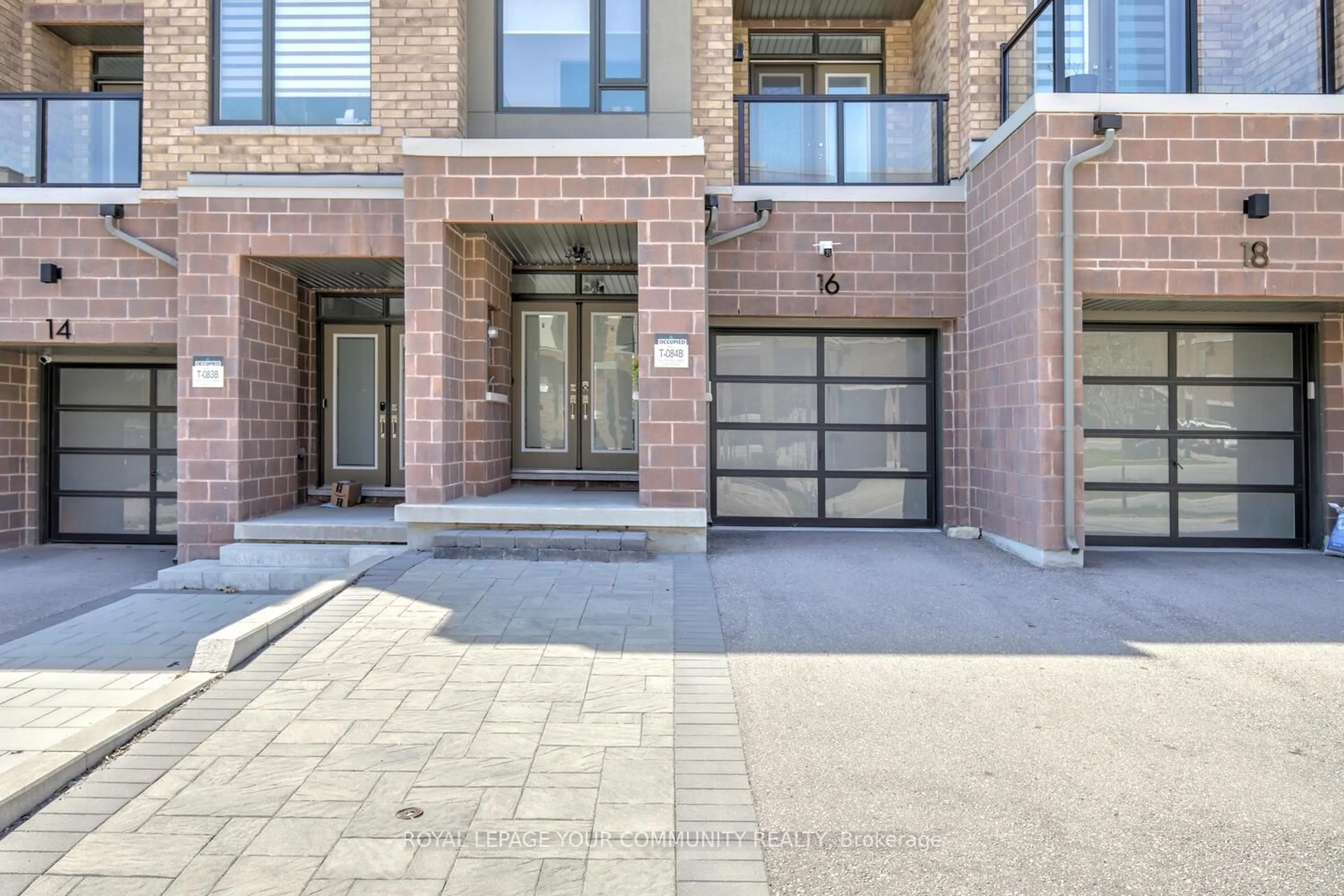 Home with brick exterior material, street for 16 Glenngarry Cres, Vaughan Ontario L6A 4Z4