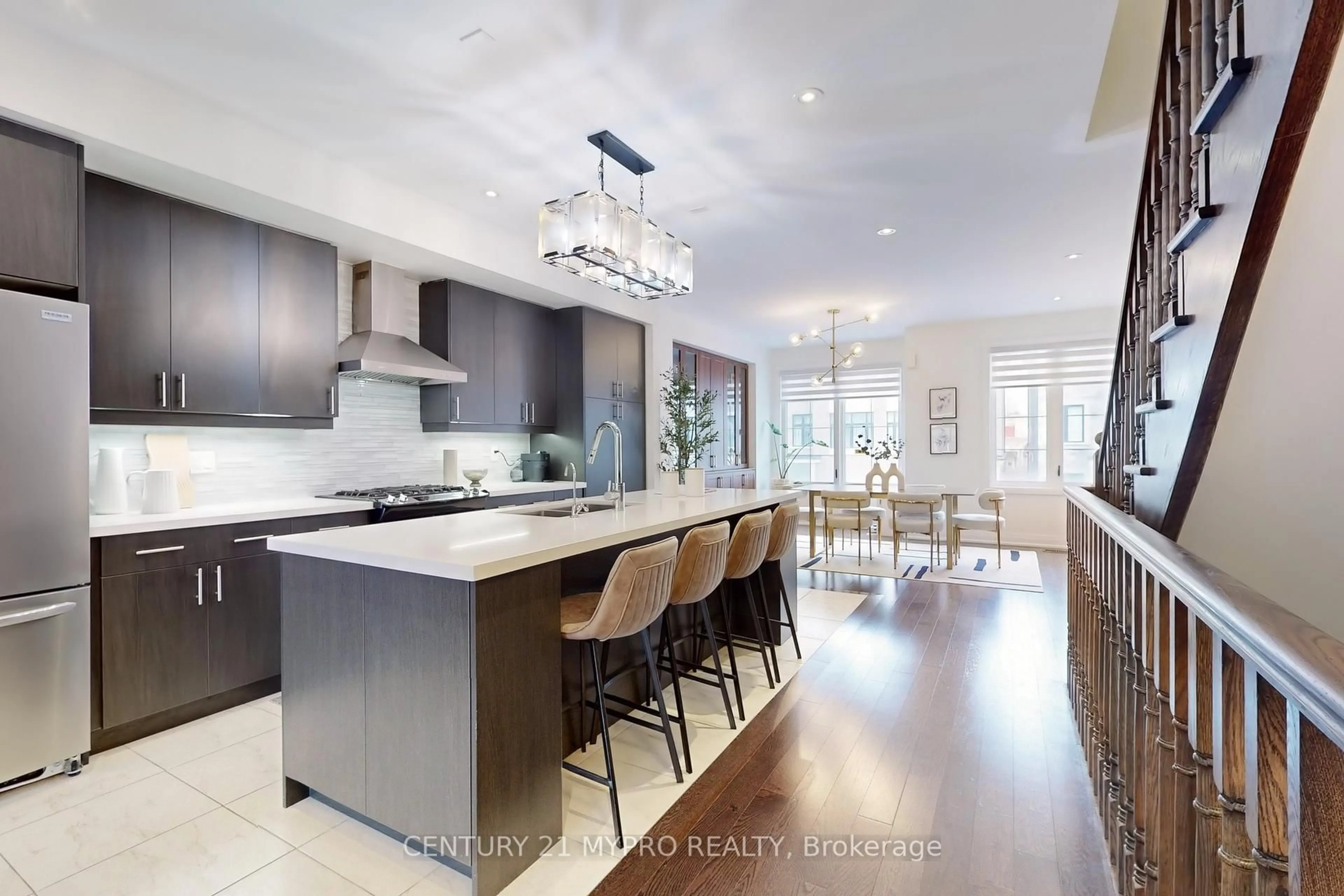 Open concept kitchen, unknown for 21 Mcgurran Lane, Richmond Hill Ontario L4B 0G8
