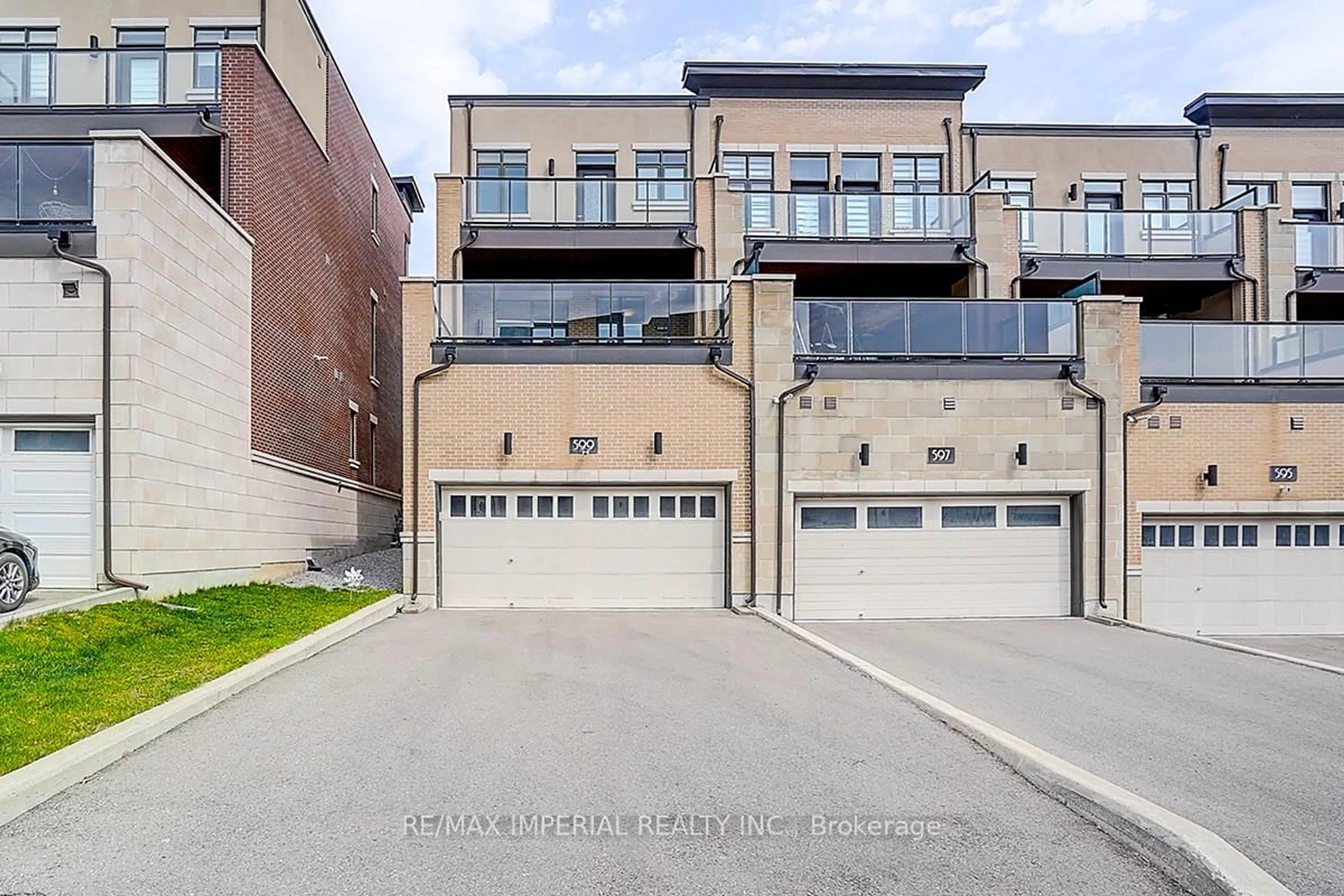 Unknown for 599 Marc Santi Blvd, Vaughan Ontario L6A 4Z8