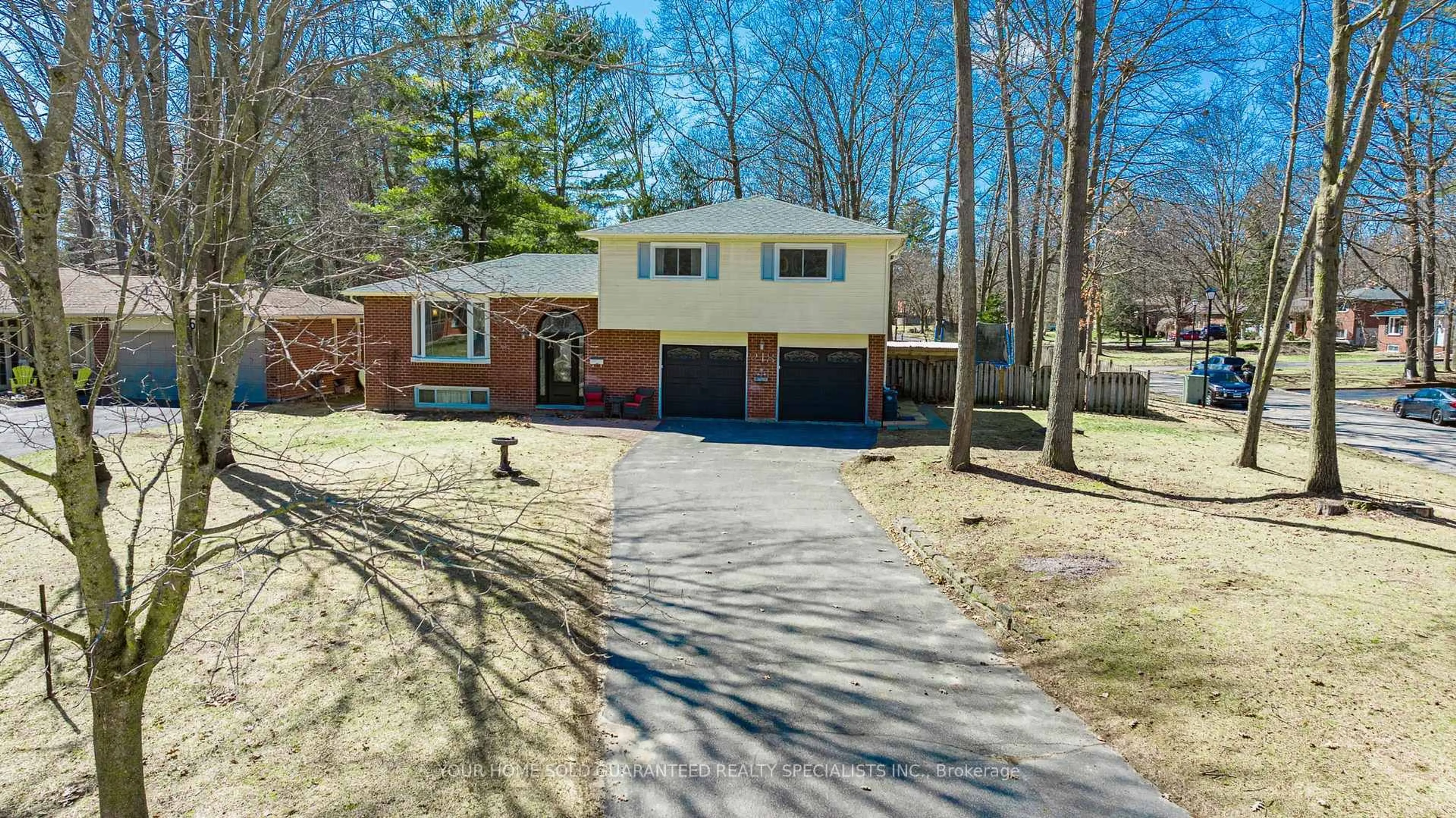 Unknown for 218 Park Ave, East Gwillimbury Ontario L9N 1J7