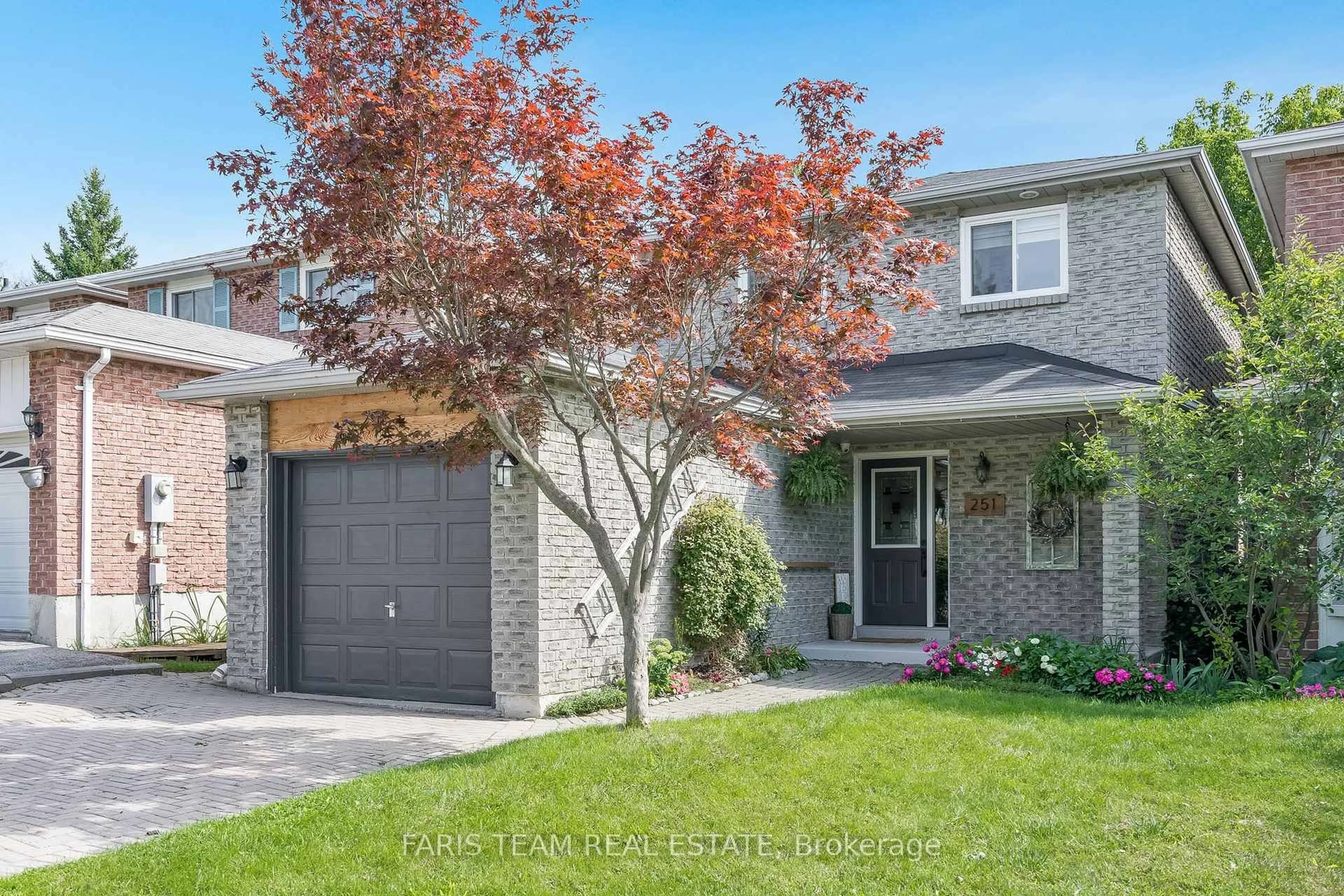 Home with brick exterior material, street for 251 Colborne St, Bradford West Gwillimbury Ontario L3Z 2R8