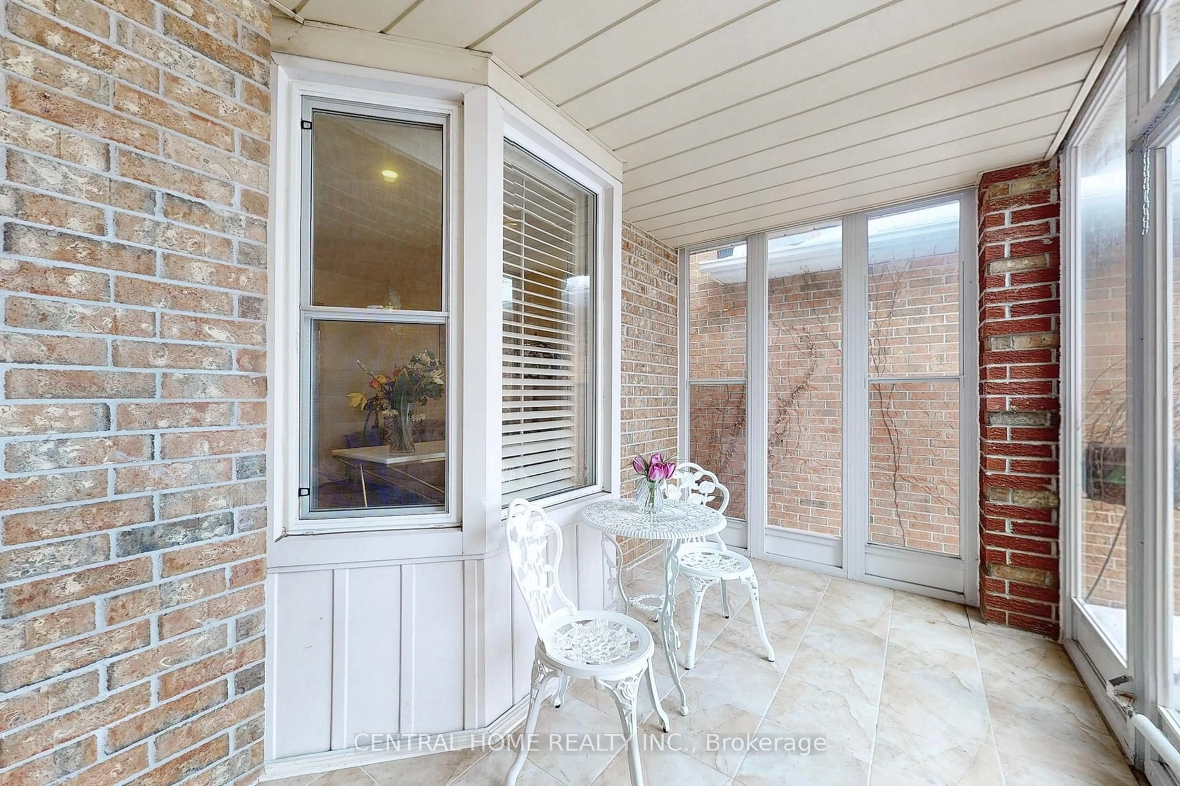Patio, street for 23 Heatherton Way, Vaughan Ontario L4J 3E6