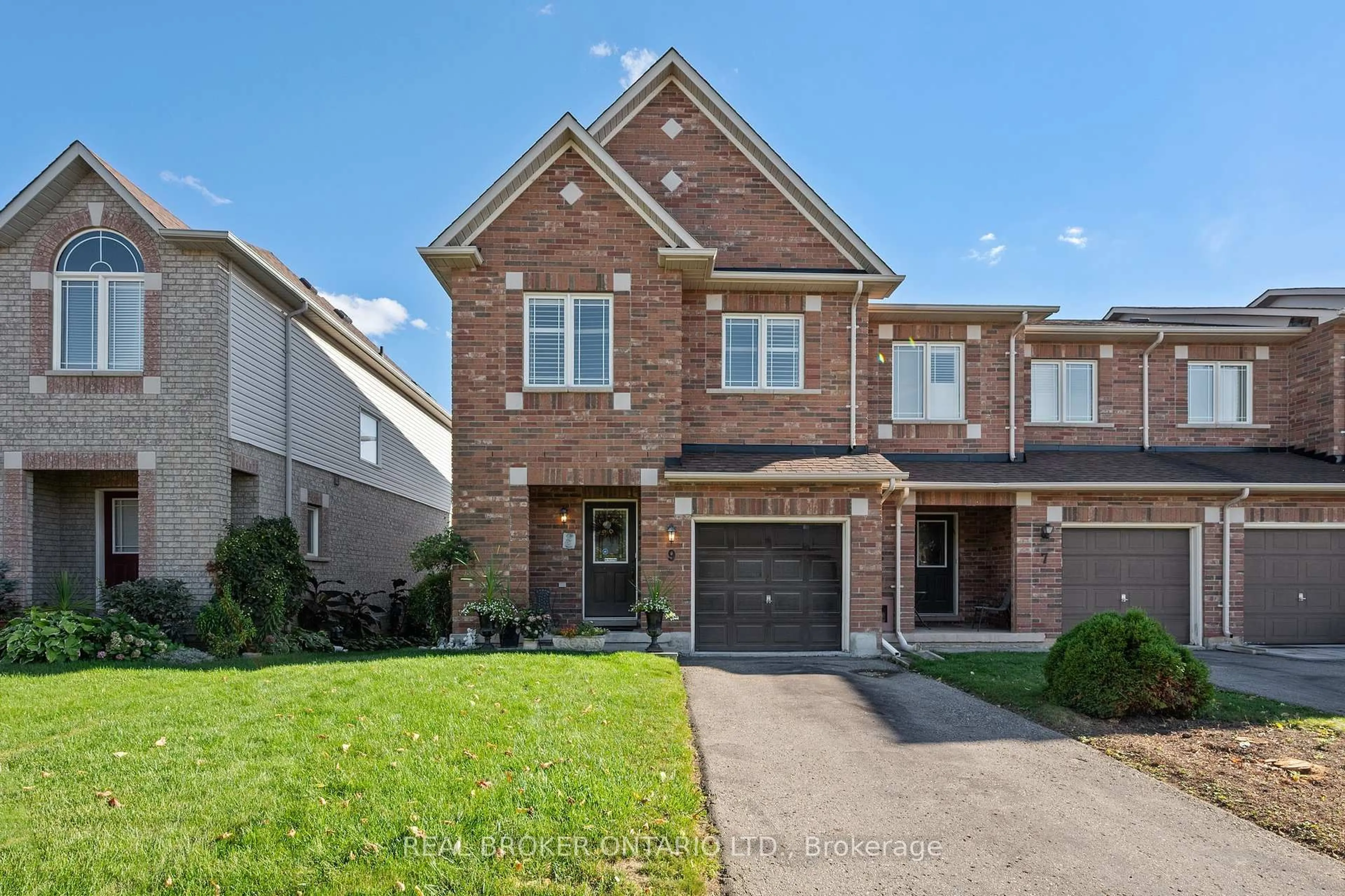 Home with brick exterior material, street for 9 Bilbrough St, Aurora Ontario L4G 7W3
