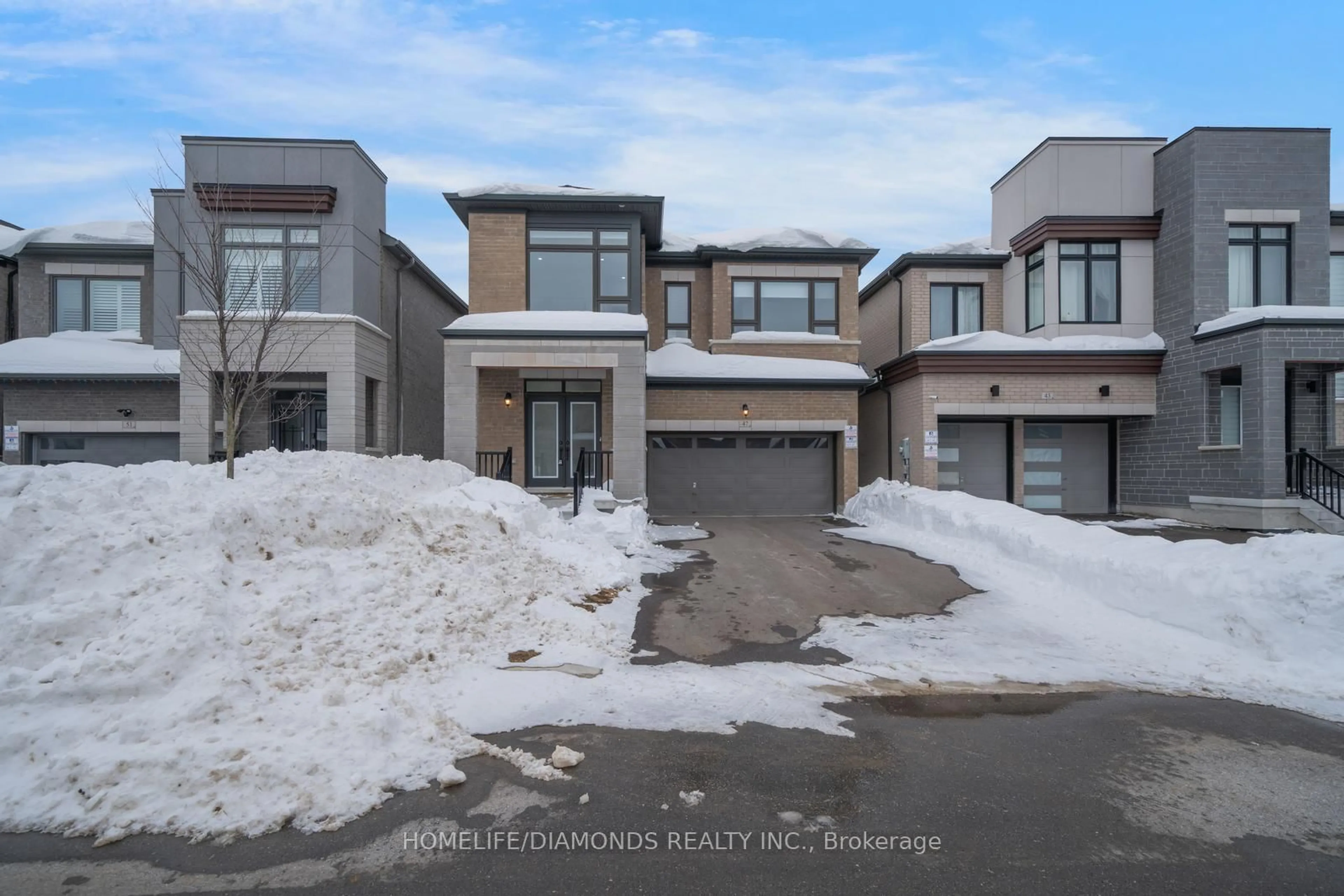 Unknown for 47 SUTTONRAIL Way, Whitchurch-Stouffville Ontario L4A 4X5