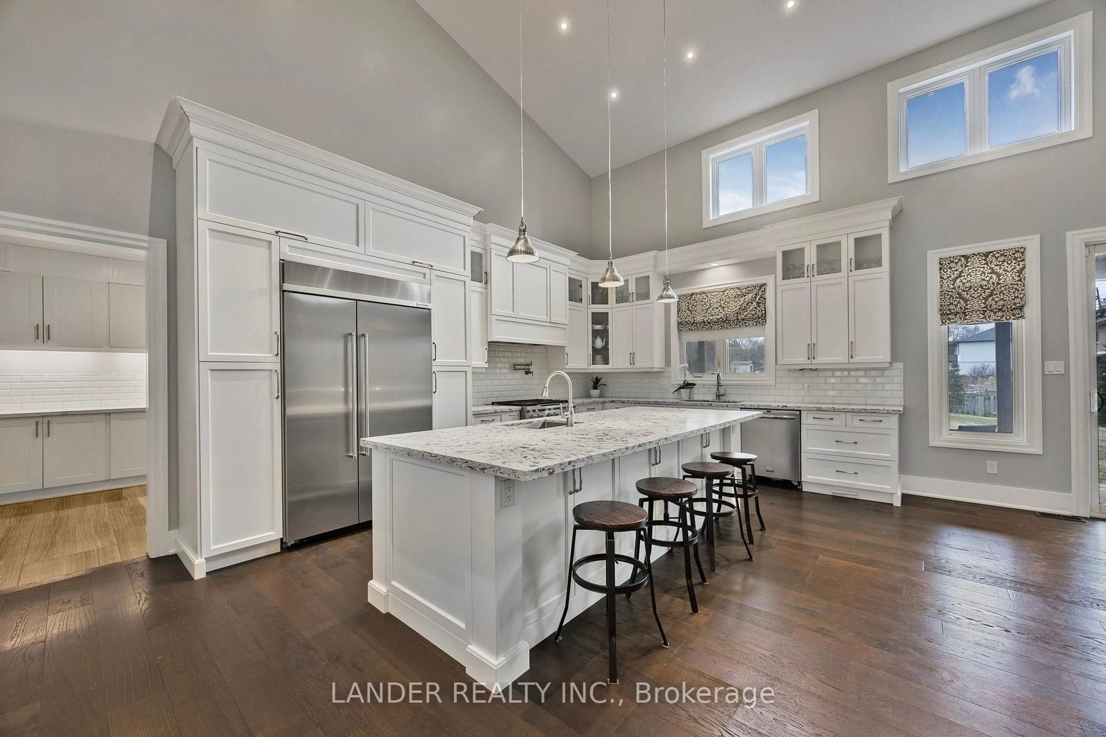 Open concept kitchen, unknown for 23 Parnham Cres, East Gwillimbury Ontario L0G 1V0