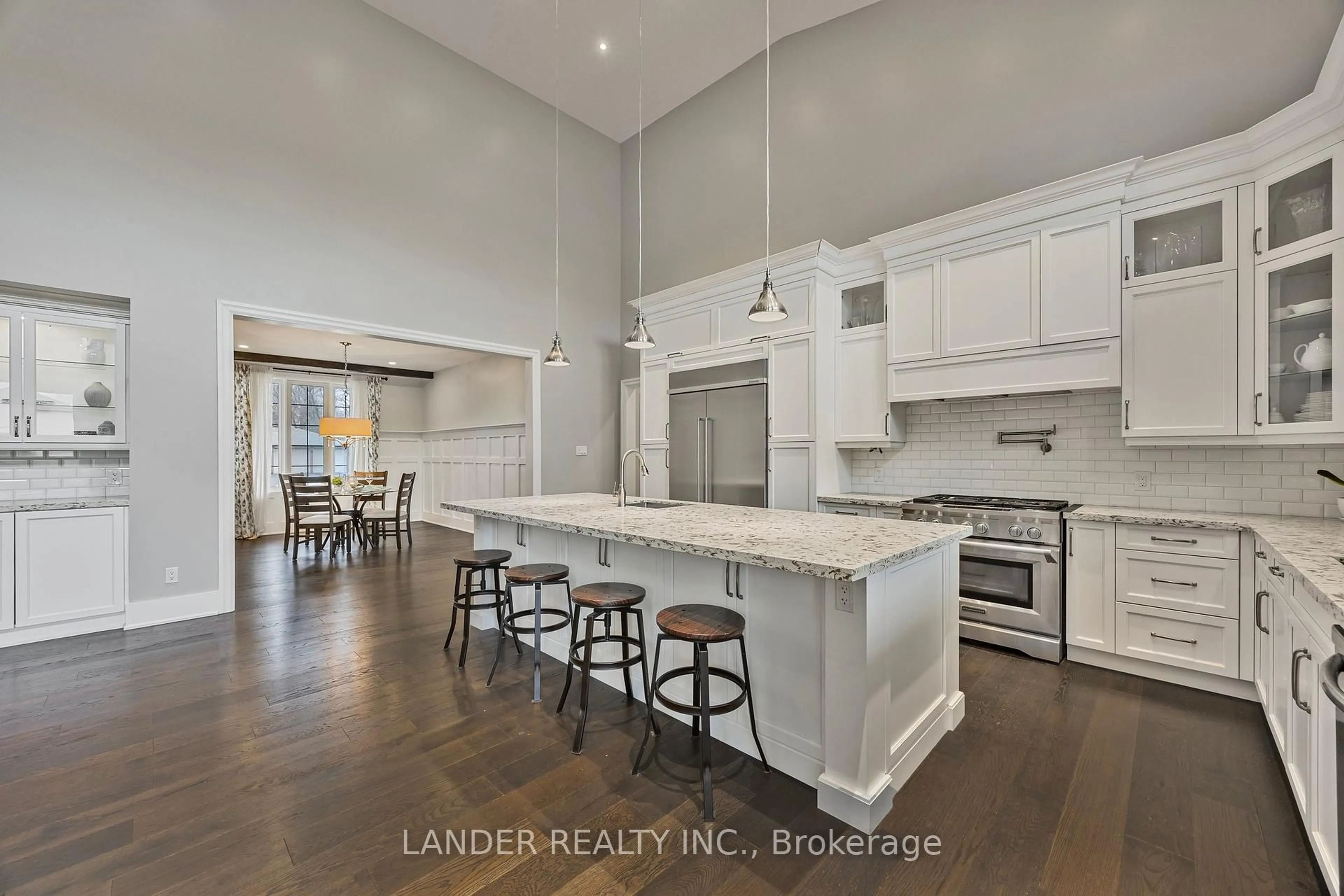 Open concept kitchen, unknown for 23 Parnham Cres, East Gwillimbury Ontario L0G 1V0
