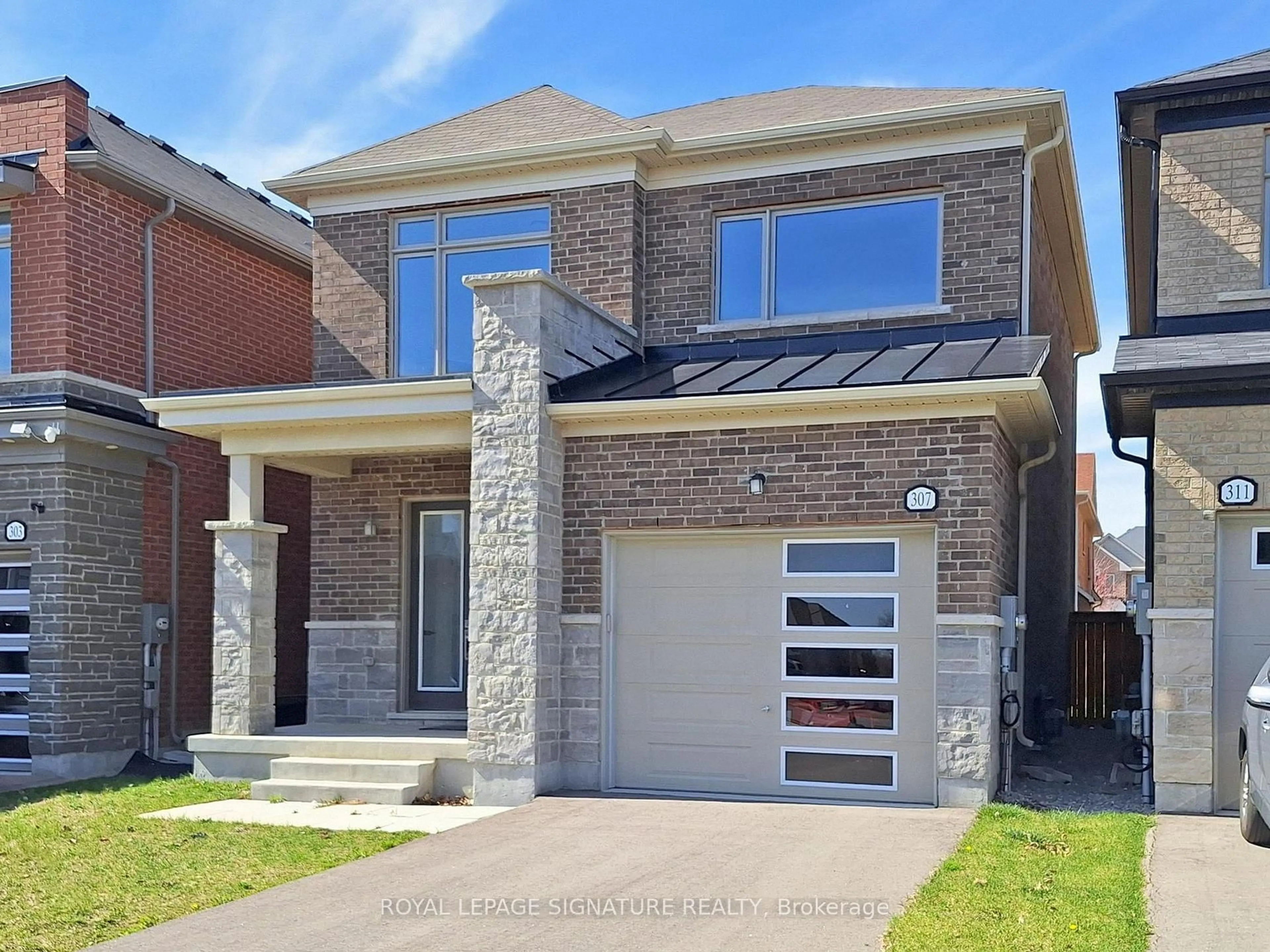 Home with brick exterior material, street for 307 Busato Dr, Whitchurch-Stouffville Ontario L4A 4V1