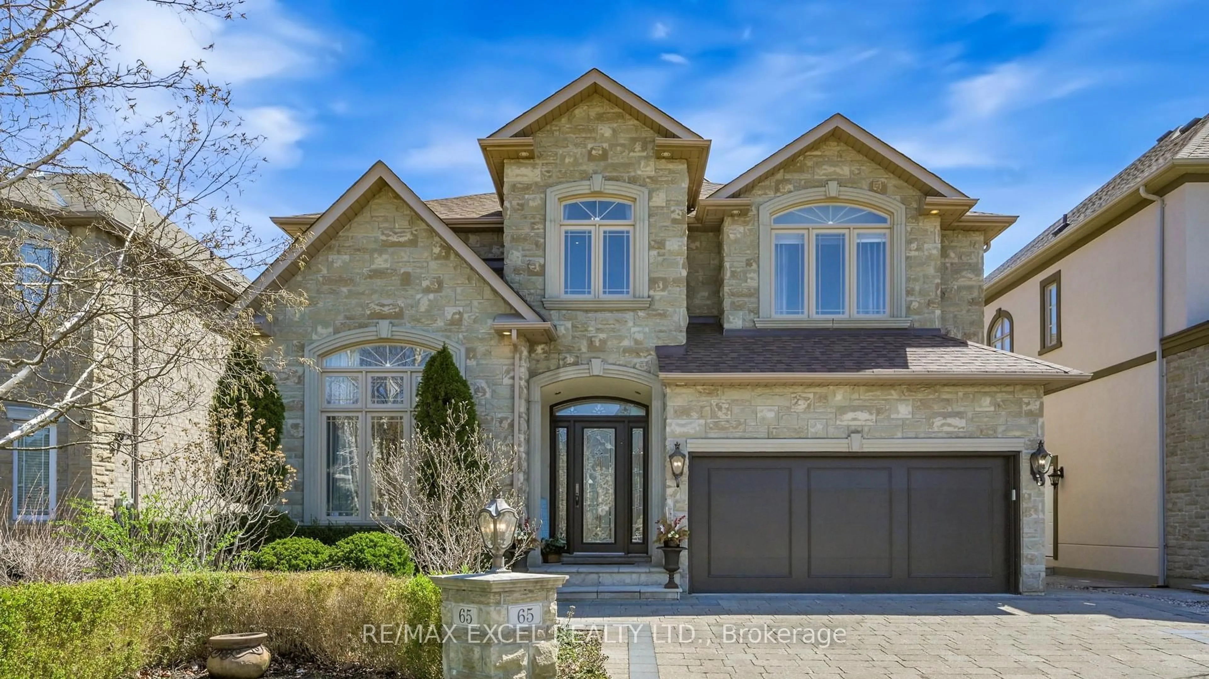 Home with brick exterior material, street for 65 Pathlane Rd, Richmond Hill Ontario L4B 4A5