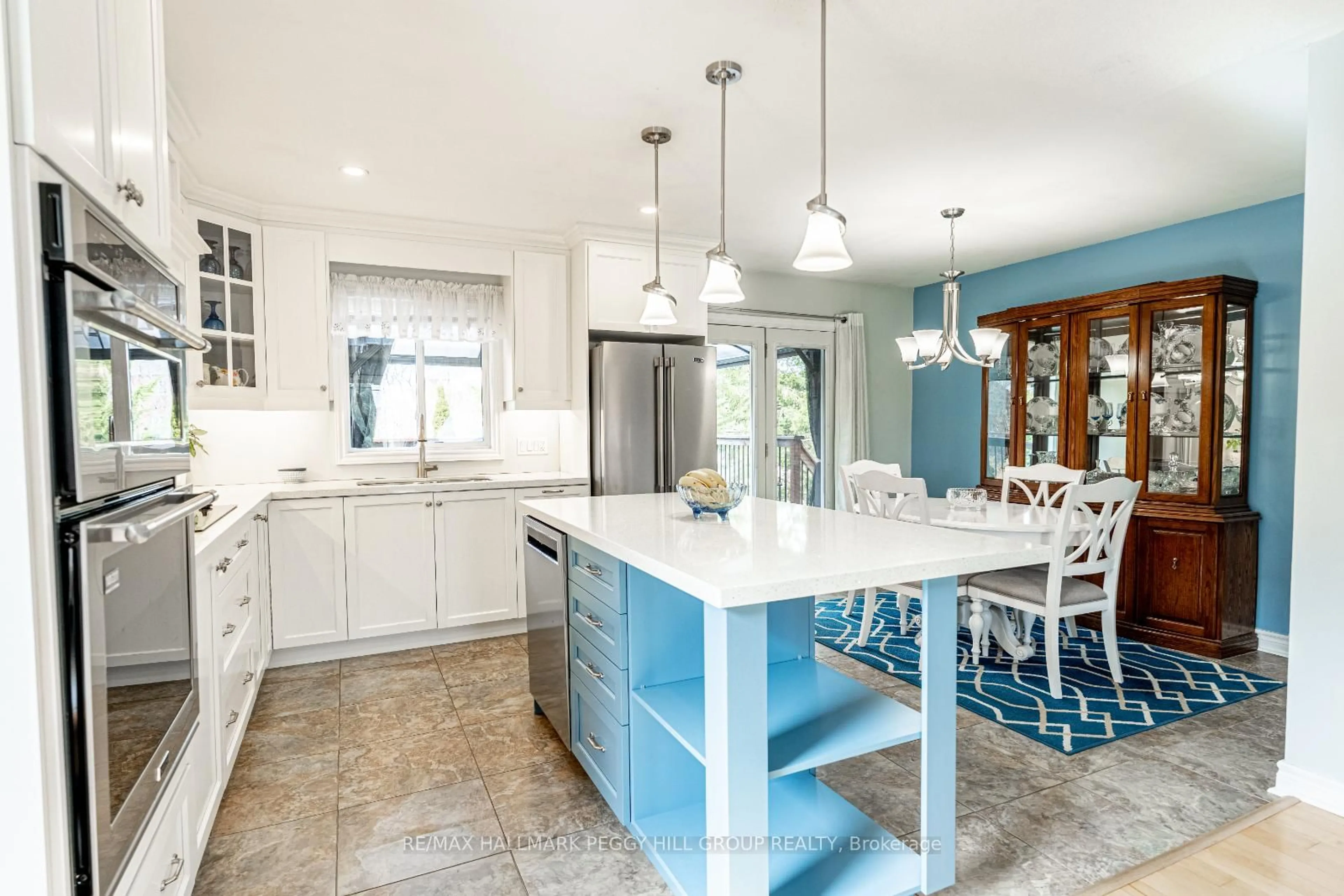 Contemporary kitchen, ceramic/tile floor for 27 Fairwood Dr, Georgina Ontario L4P 3X6