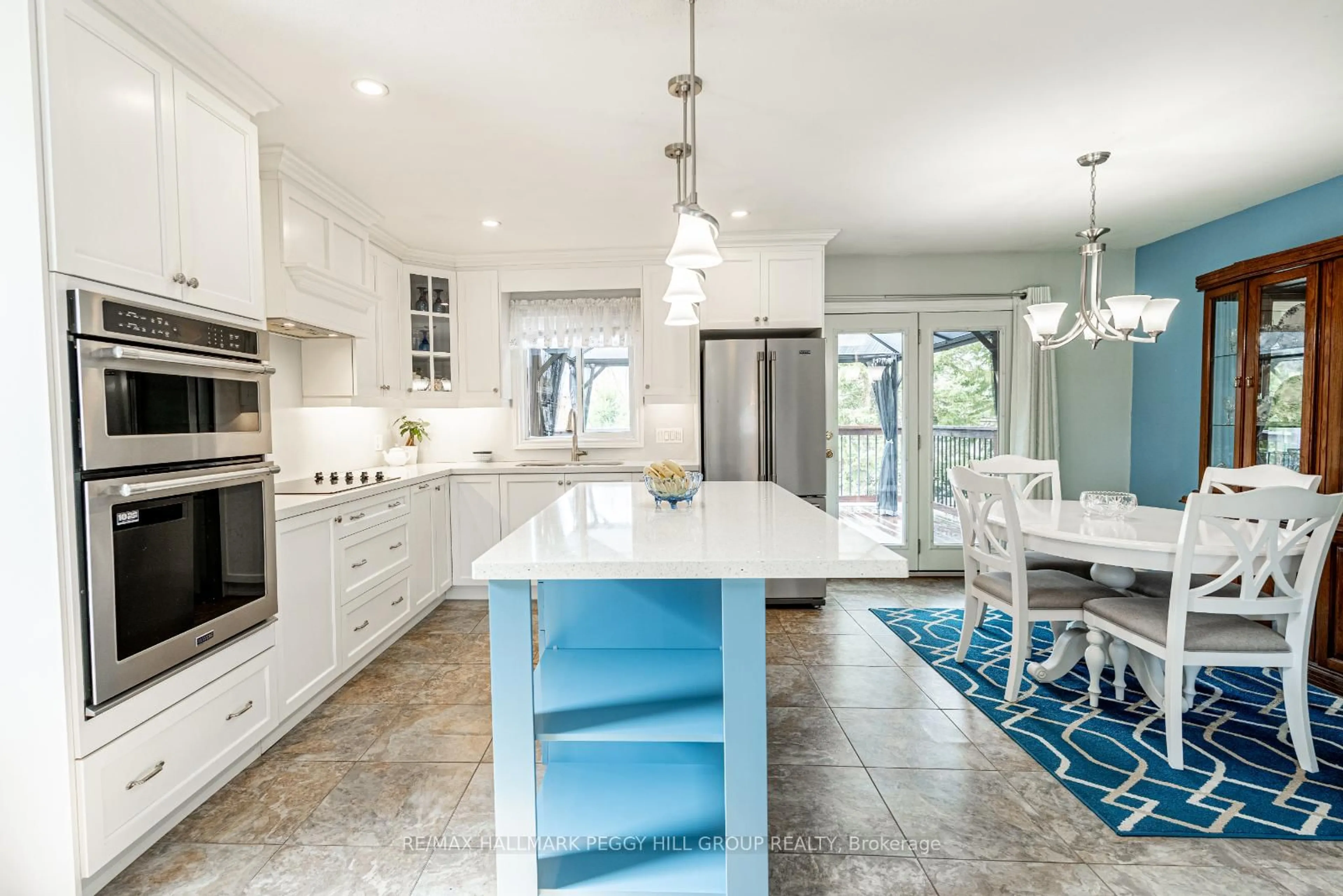Contemporary kitchen, ceramic/tile floor for 27 Fairwood Dr, Georgina Ontario L4P 3X6