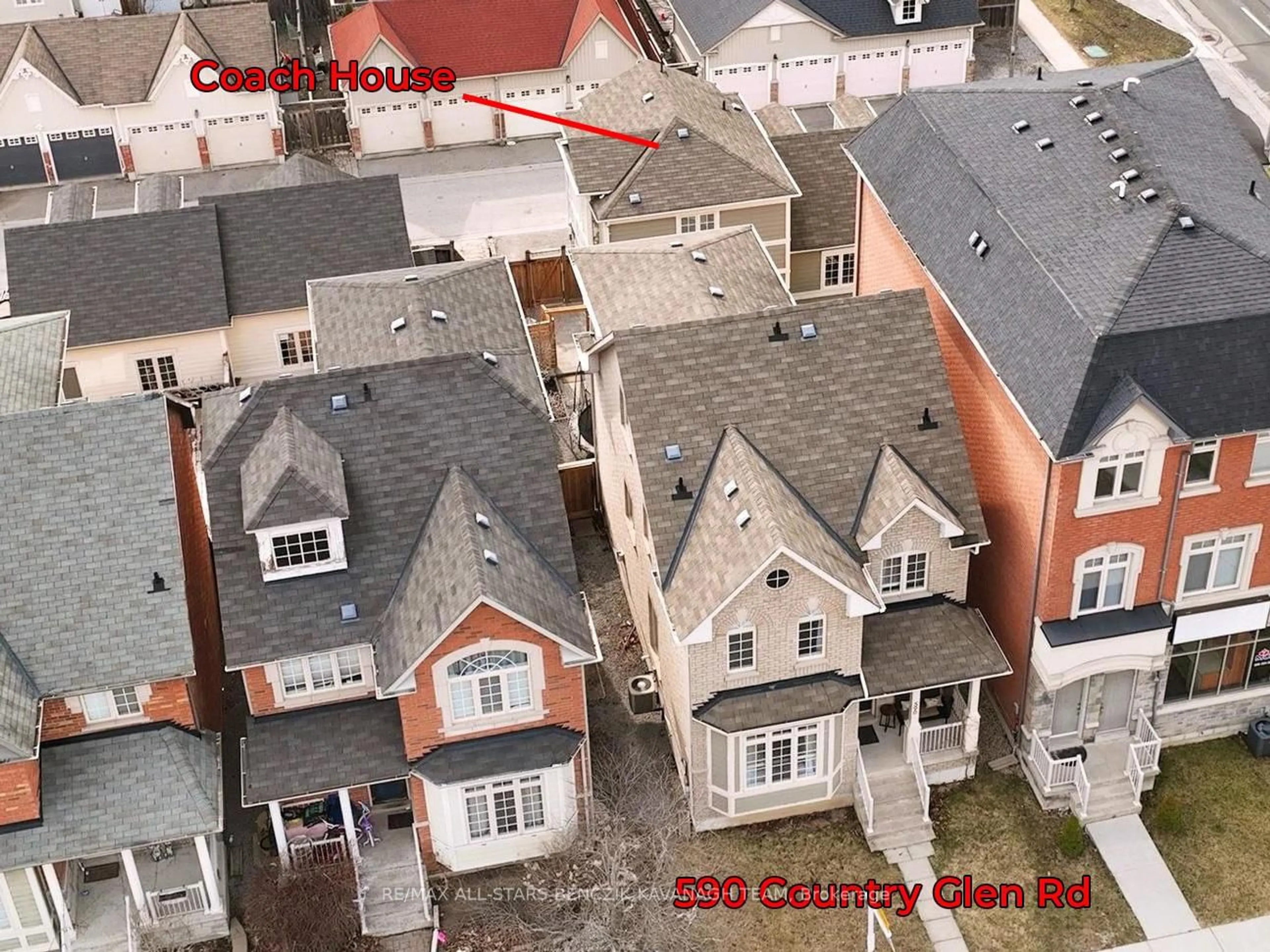 A pic from outside/outdoor area/front of a property/back of a property/a pic from drone, city buildings view from balcony for 590 Country Glen Rd, Markham Ontario L6B 1E8