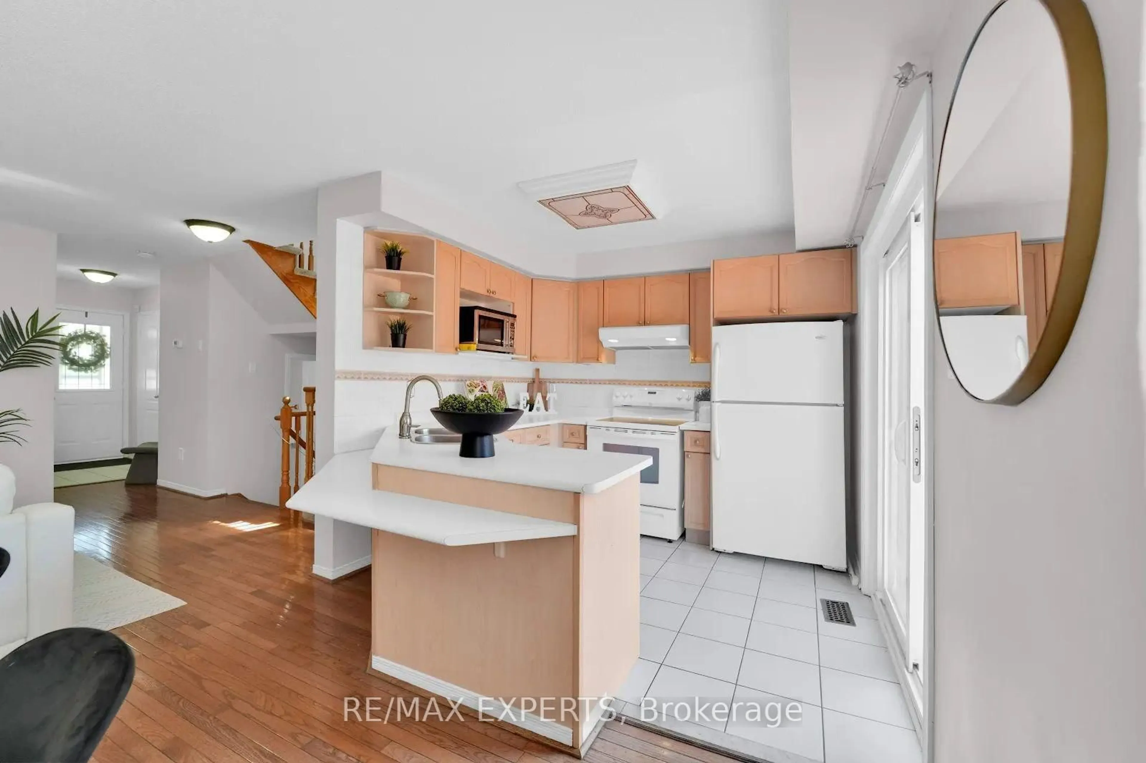 Unknown for 26 Whitefaulds Rd, Vaughan Ontario L6A 2K1