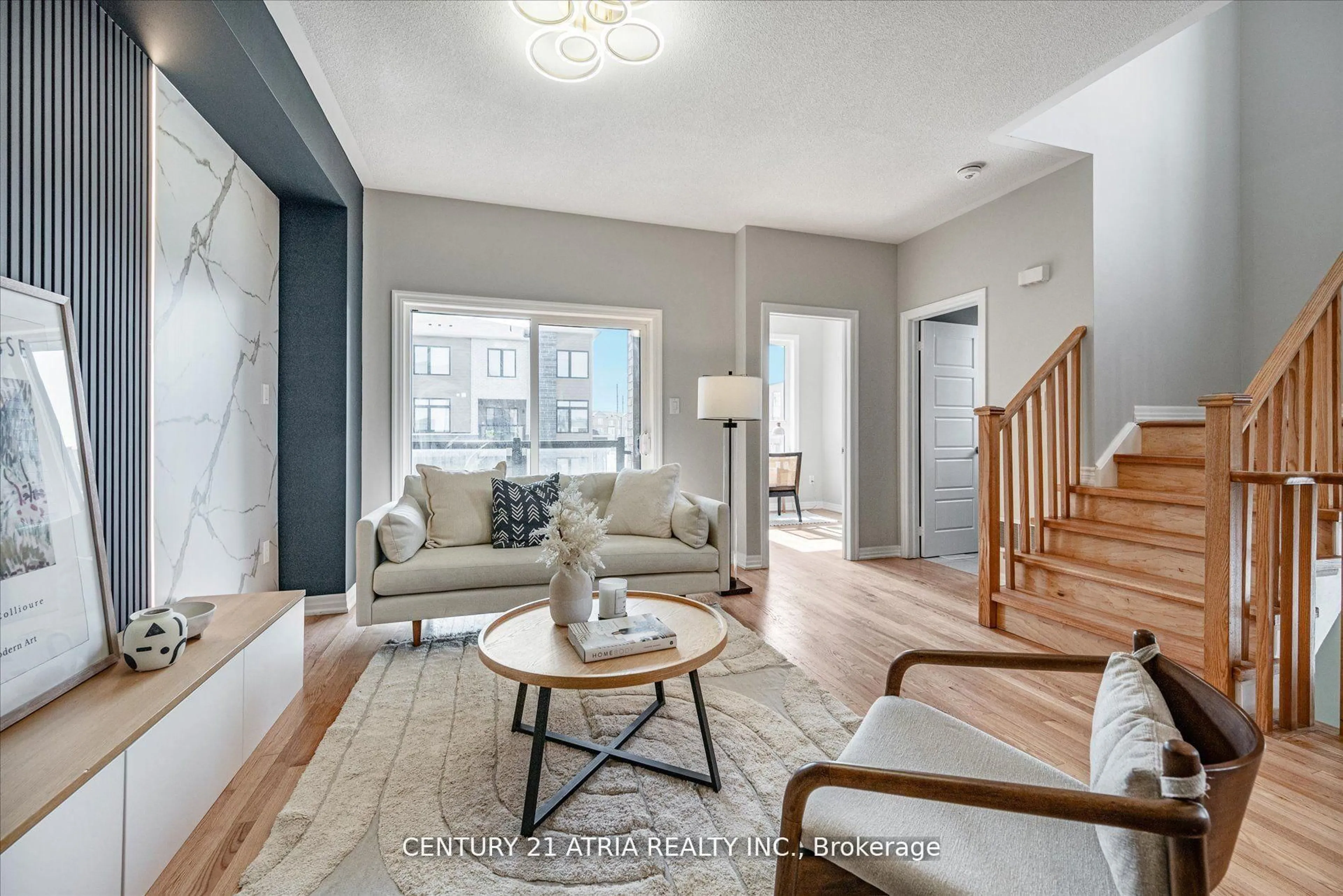 Living room with furniture, unknown for 79 Allure St, Newmarket Ontario L3X 0L1