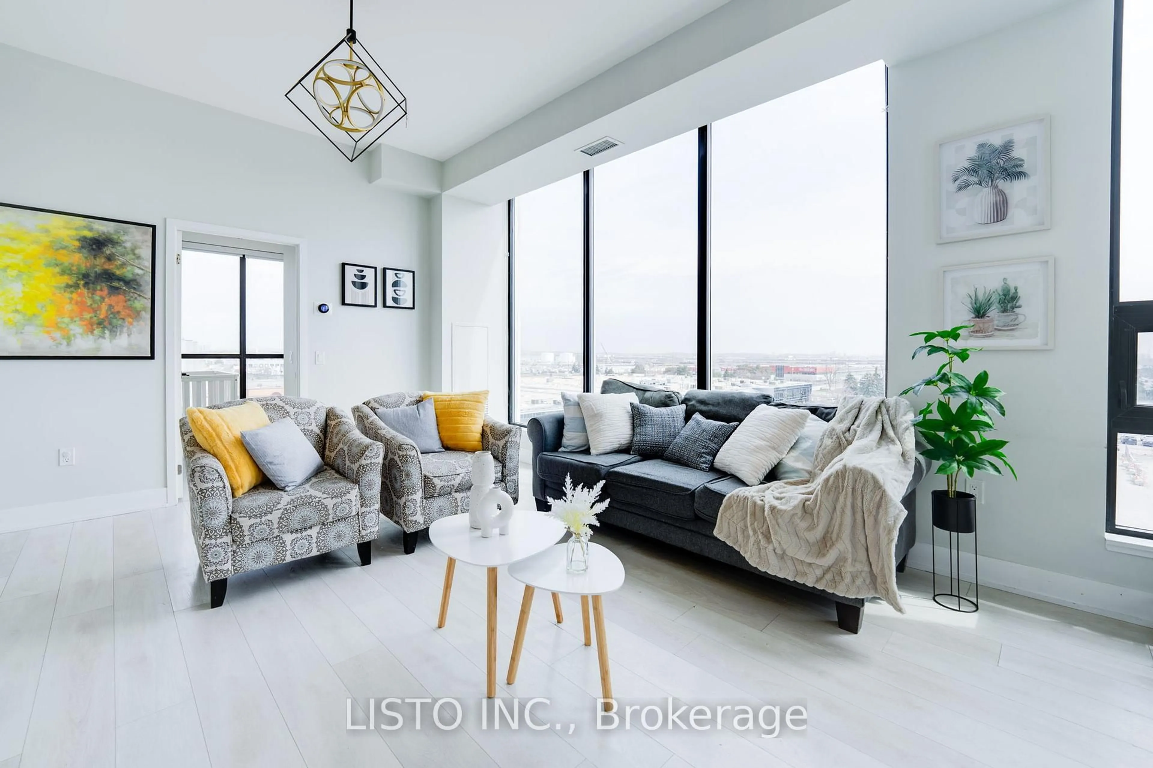 Living room with furniture, unknown for 2908 Highway 7 Rd #523E, Vaughan Ontario L4K 0K5