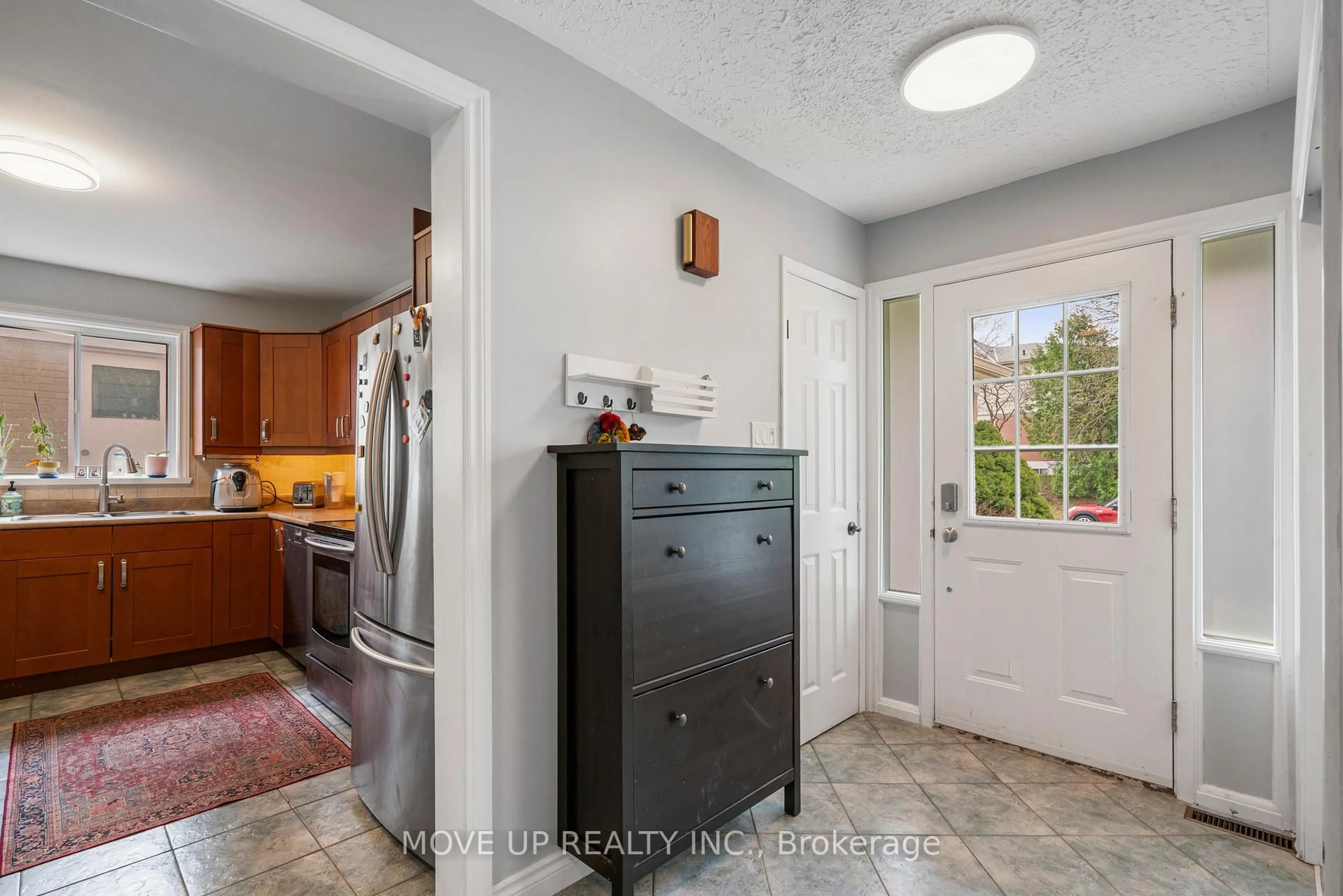 Unknown for 785 Pam Cres, Newmarket Ontario L3Y 5B7