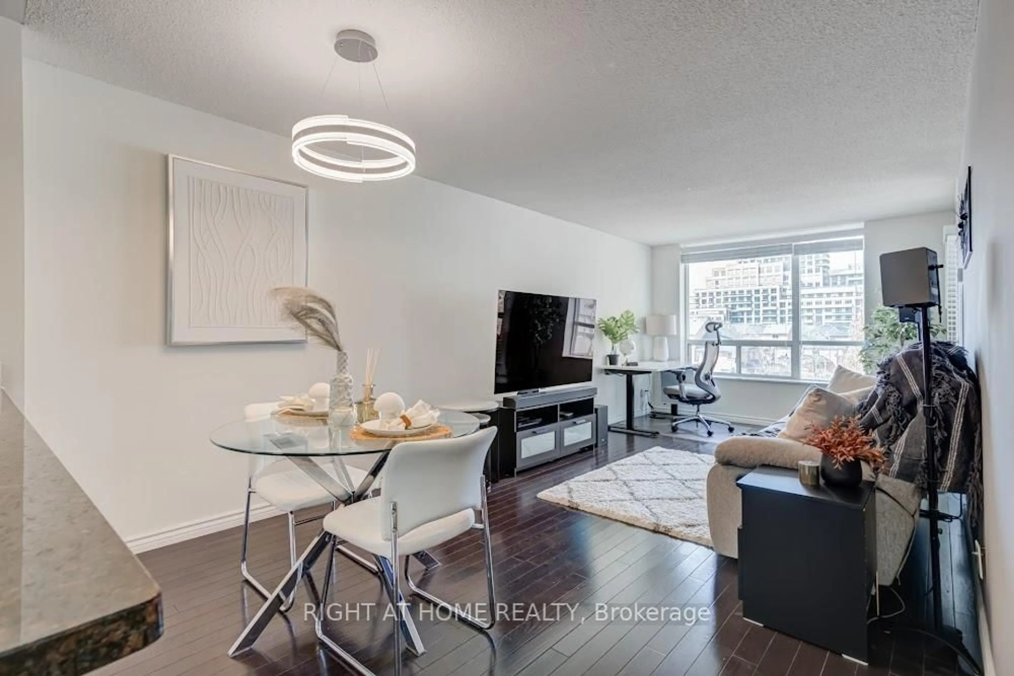 Living room with furniture, unknown for 19 Northern Heights Dr #304, Richmond Hill Ontario L4B 4M4