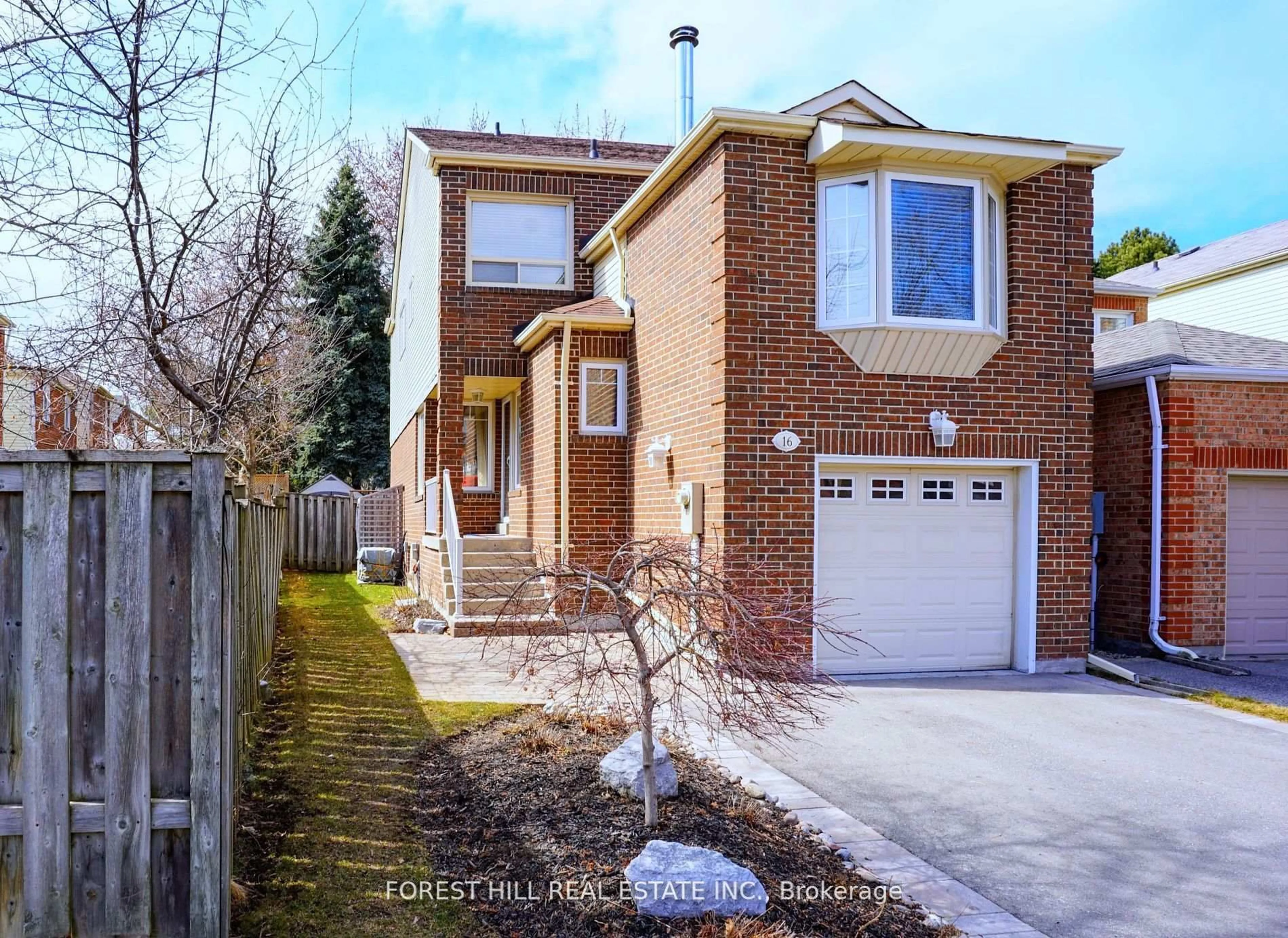Home with brick exterior material, street for 16 Lansbury Crt, Vaughan Ontario L4J 3J9