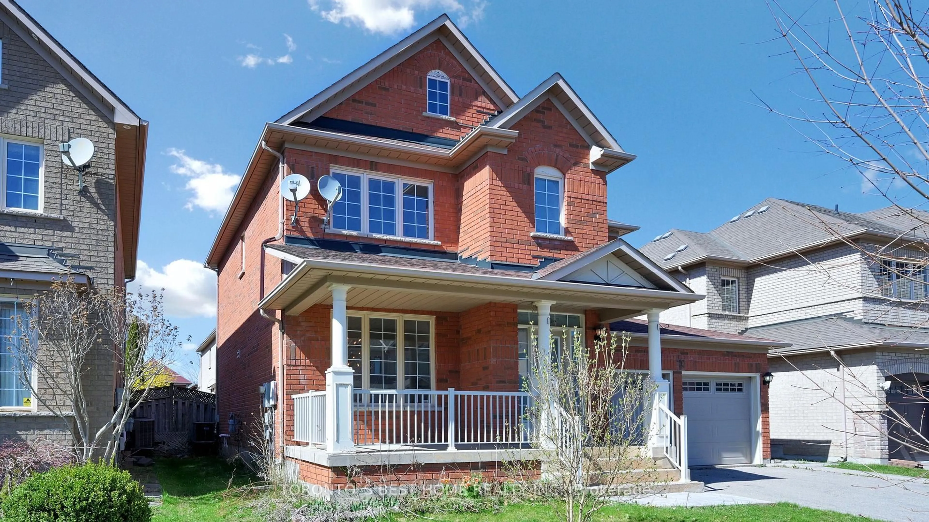 Home with brick exterior material, street for 10 Waldron Cres, Richmond Hill Ontario L4E 4A3