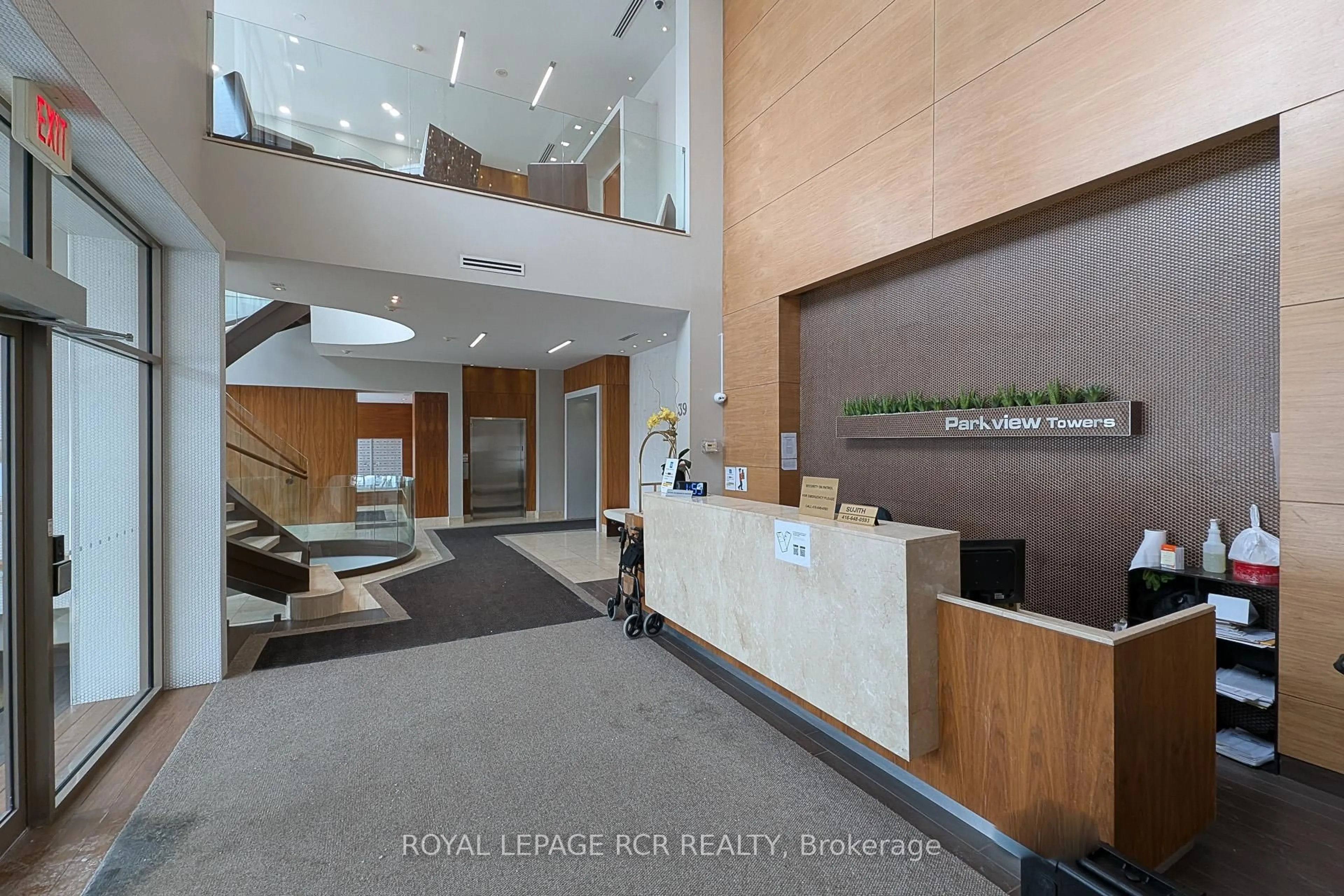 Lobby for 37 Galleria Pkwy #515, Markham Ontario L3T 0A5