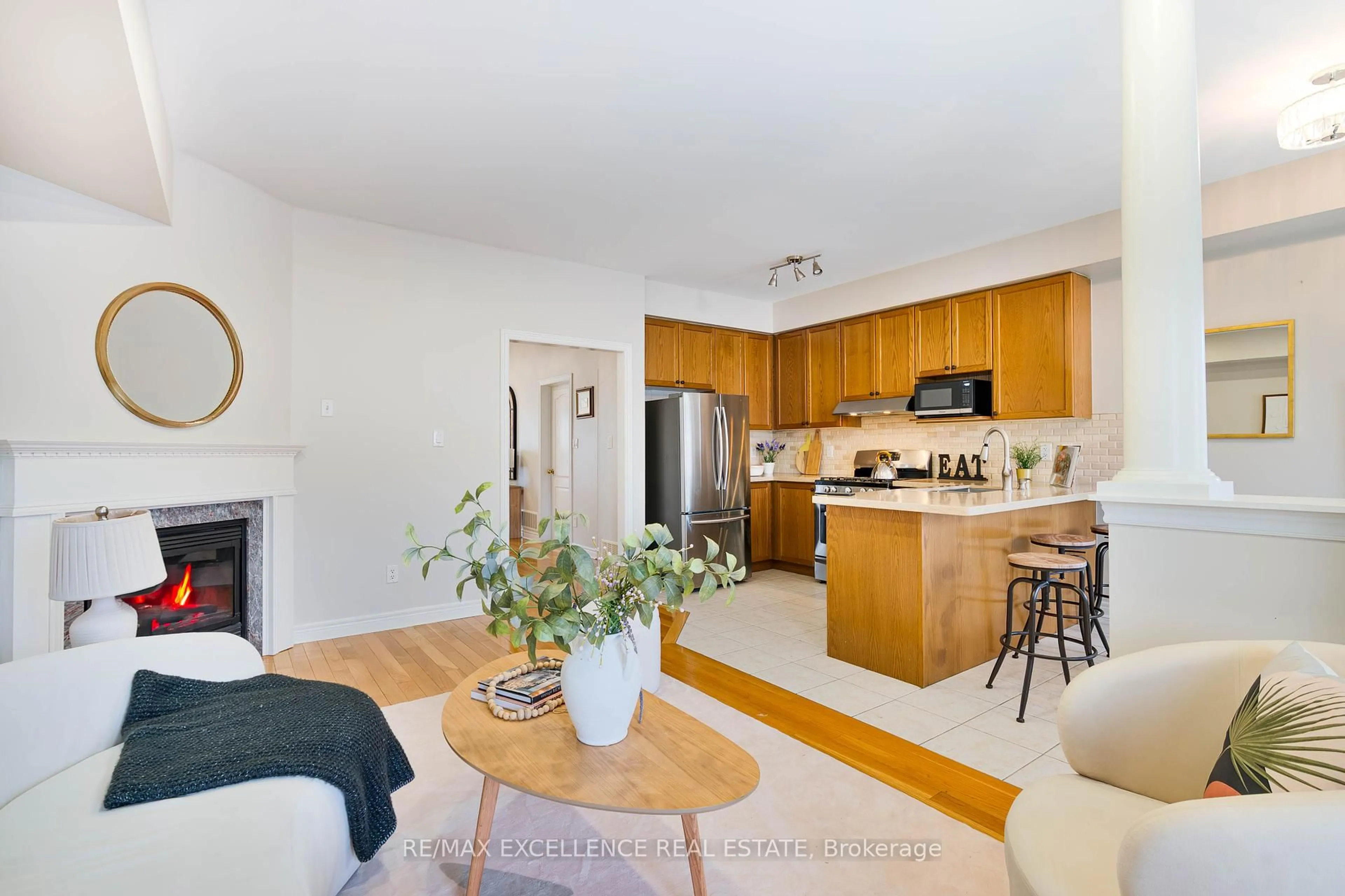 Open concept kitchen, unknown for 41 Davos Rd, Vaughan Ontario L4H 2Y1
