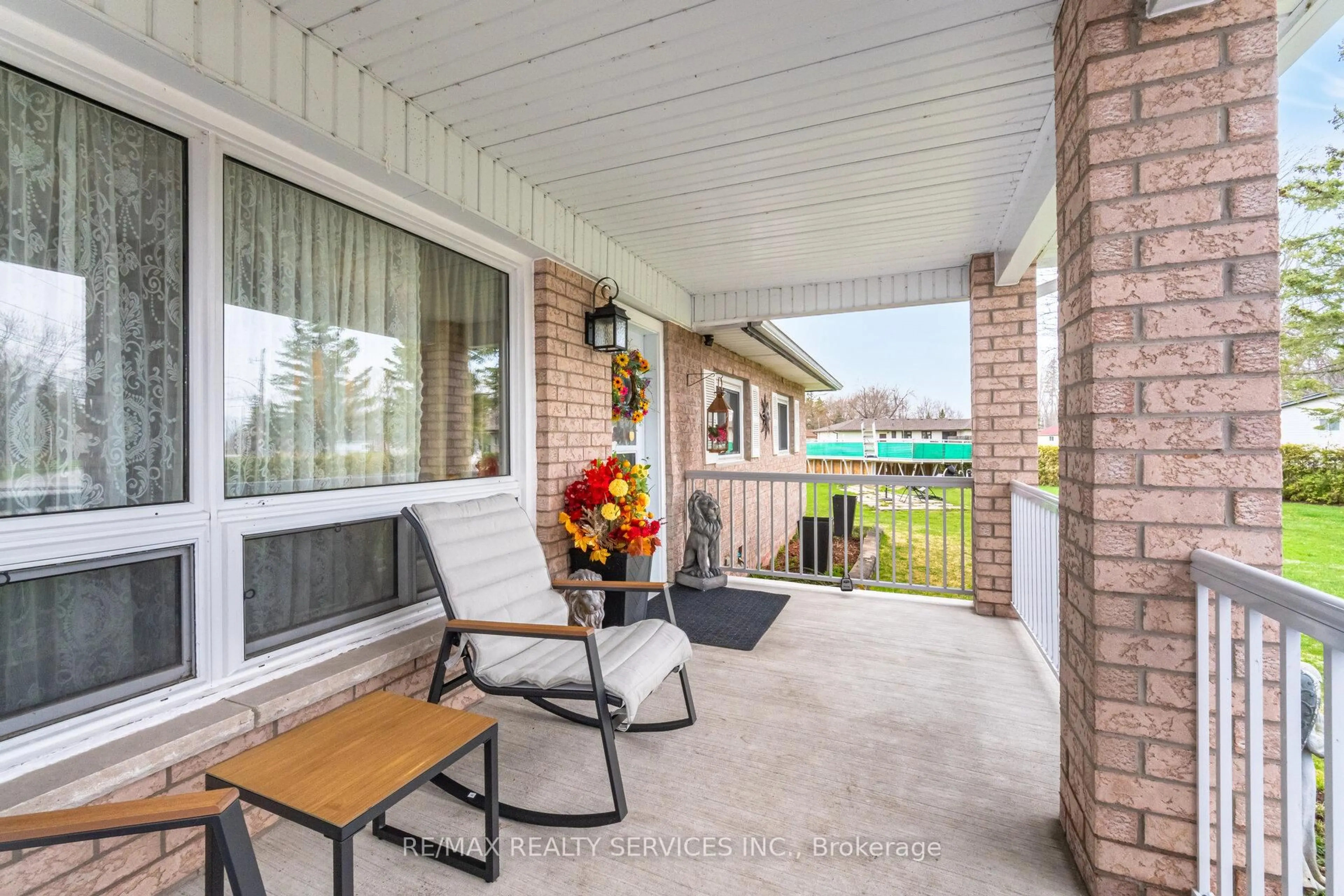 Patio, unknown for 2 Isle Vista Dr, Georgina Ontario L0E 1N0