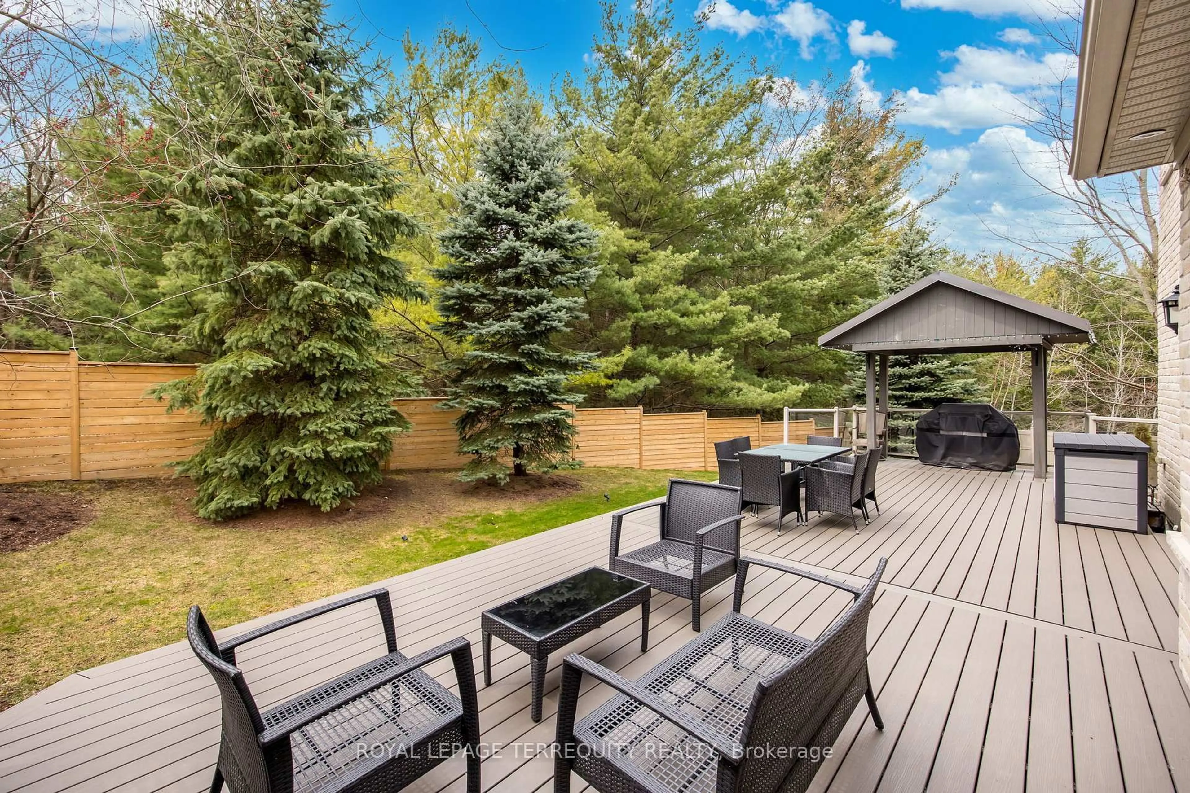 Patio, unknown for 244 Frederick Curran Lane, Newmarket Ontario L3X 0B9