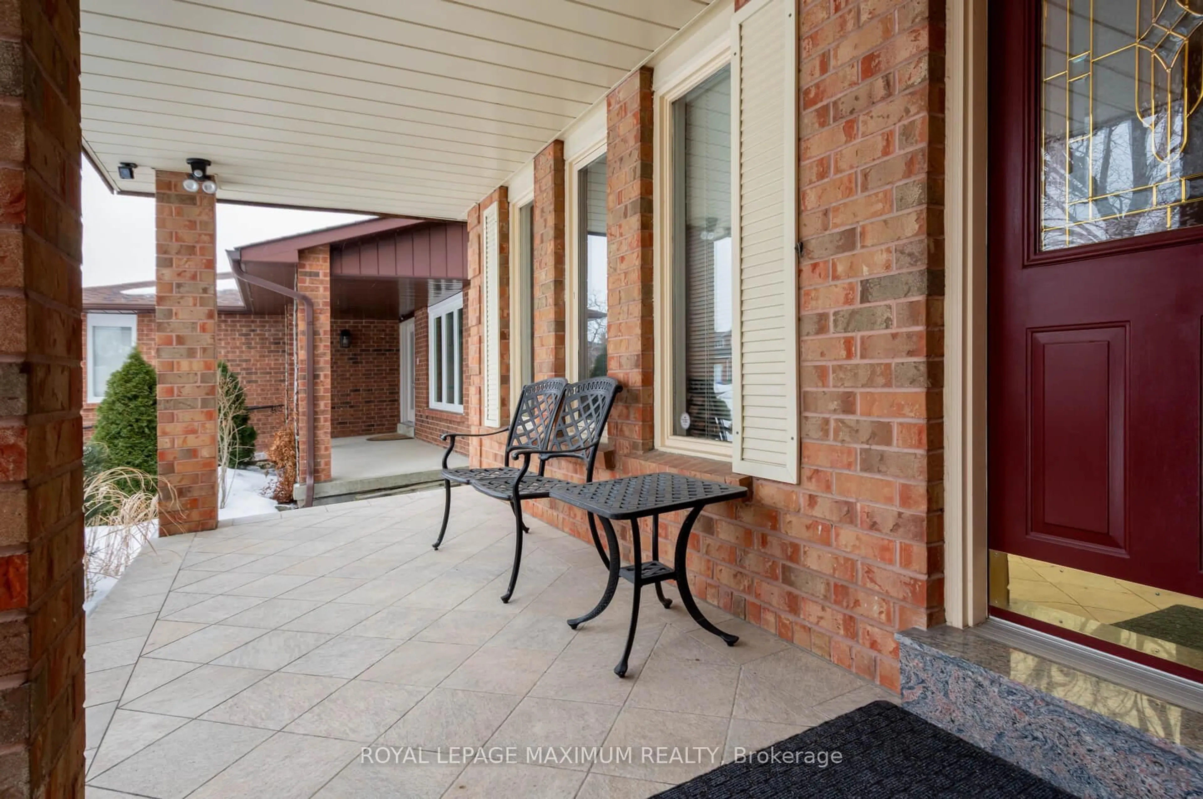 Patio, street for 252 Triton Ave, Vaughan Ontario L4L 6R1