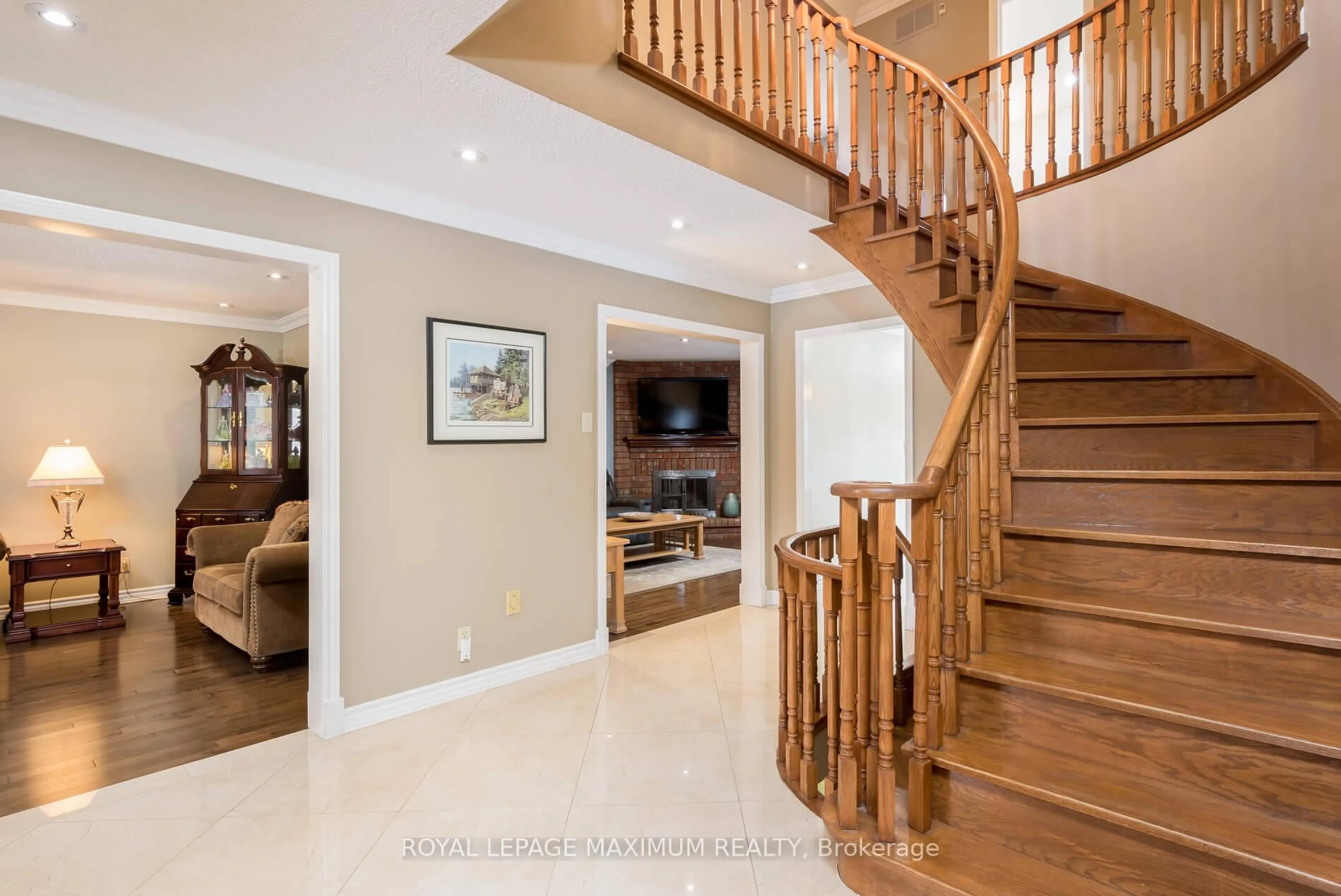 Unknown for 252 Triton Ave, Vaughan Ontario L4L 6R1